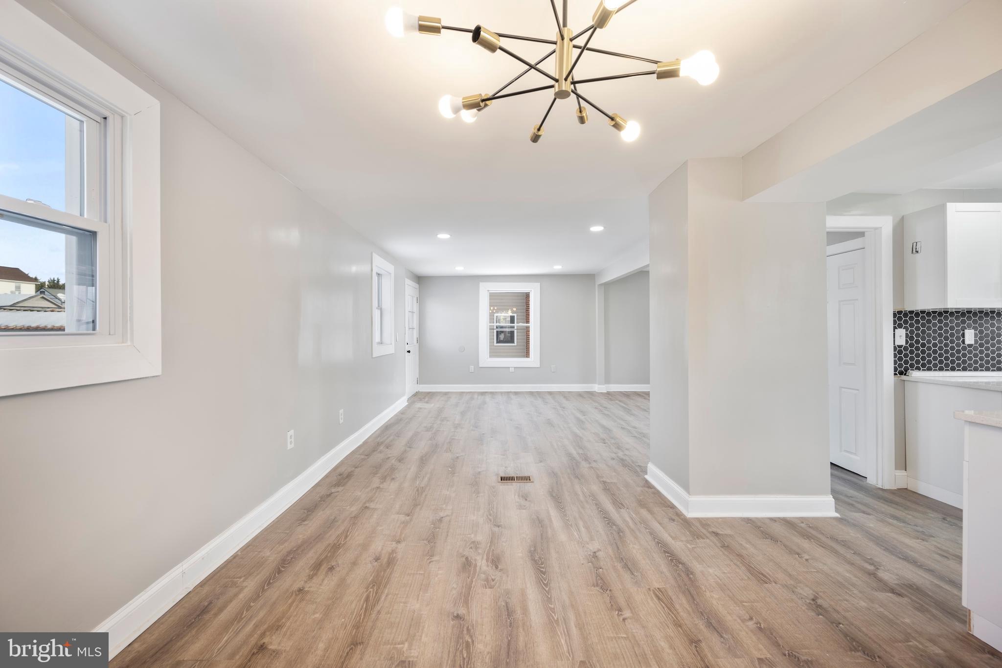 MARYLAND MANOR - Residential