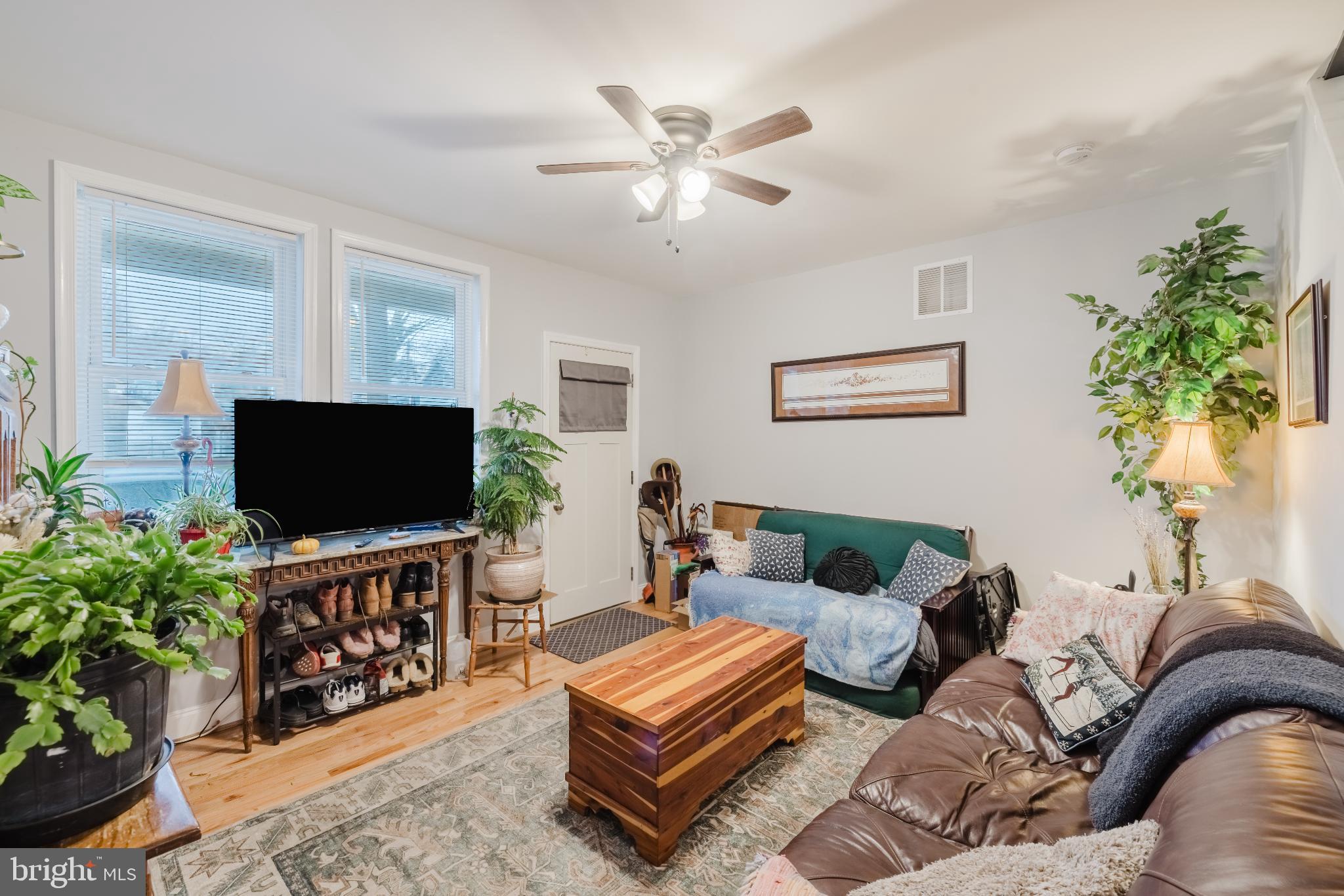 WYMAN PARK HAMPDEN - Residential