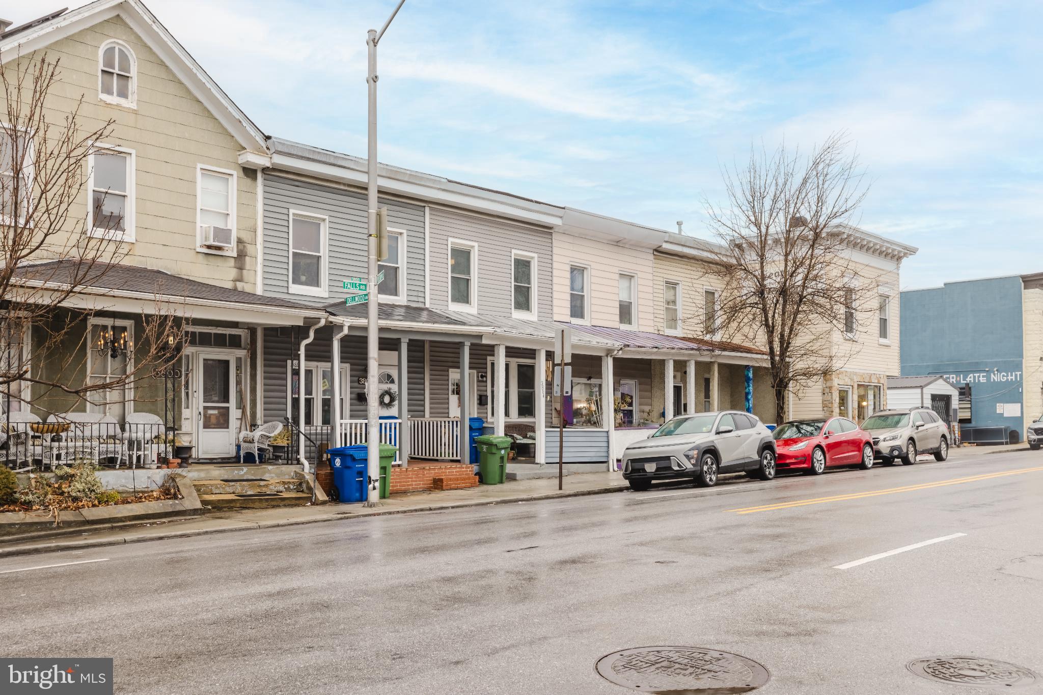 WYMAN PARK HAMPDEN - Residential