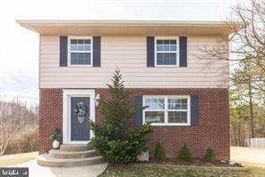 TUDOR HALL FARM - Residential