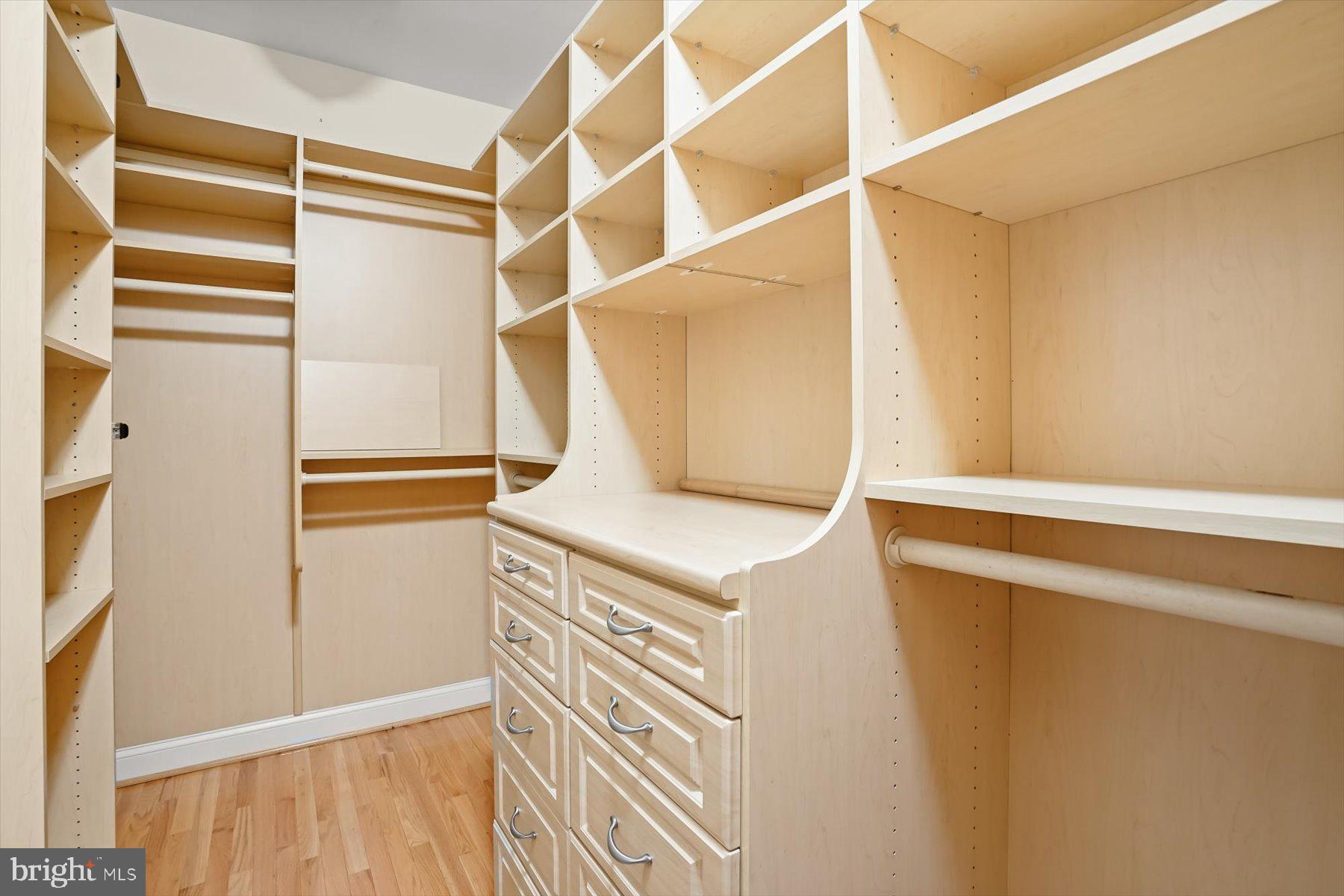 WATERSIDE PLAT 1 - Residential