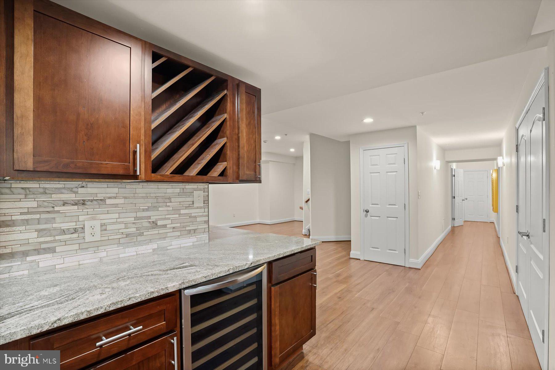 WATERSIDE PLAT 1 - Residential