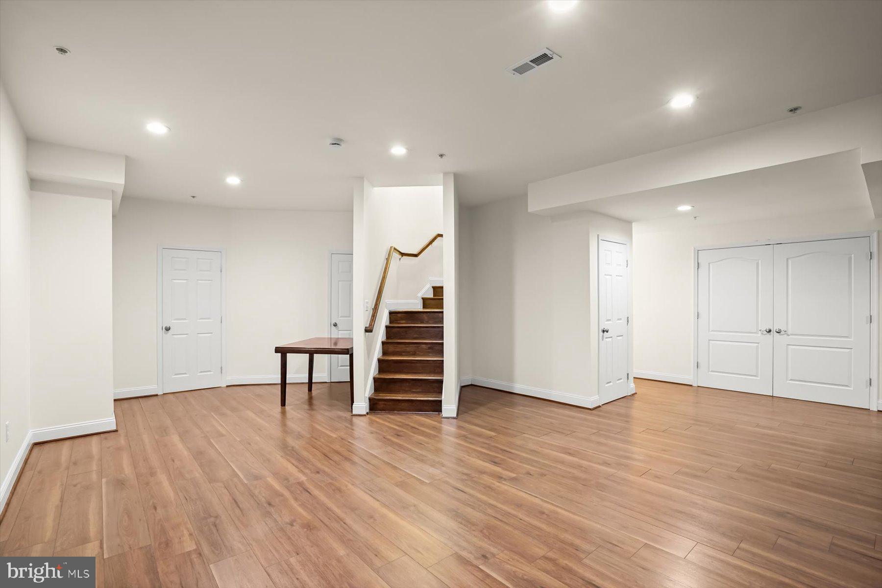 WATERSIDE PLAT 1 - Residential