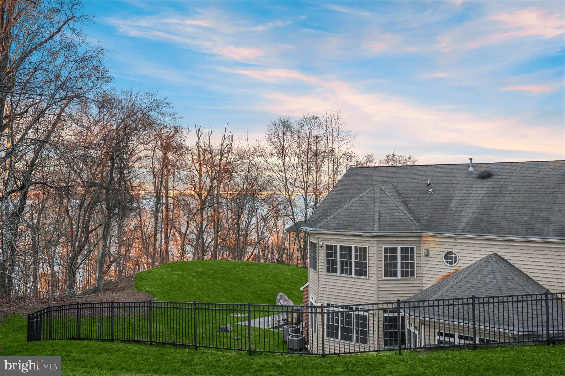 WATERSIDE PLAT 1 - Residential