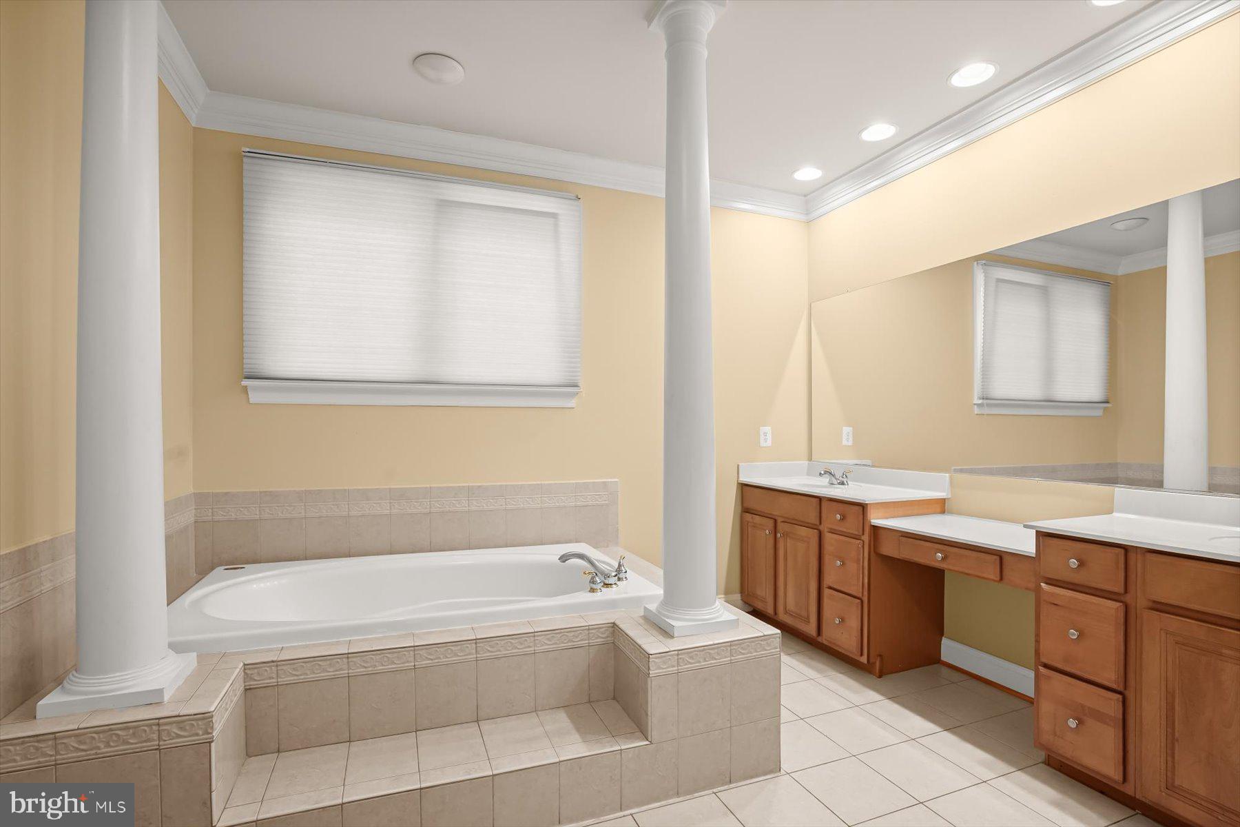 WATERSIDE PLAT 1 - Residential