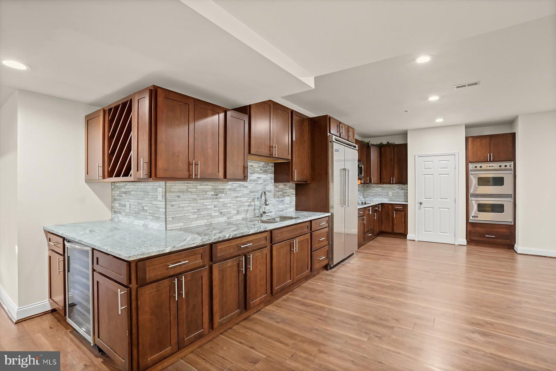 WATERSIDE PLAT 1 - Residential