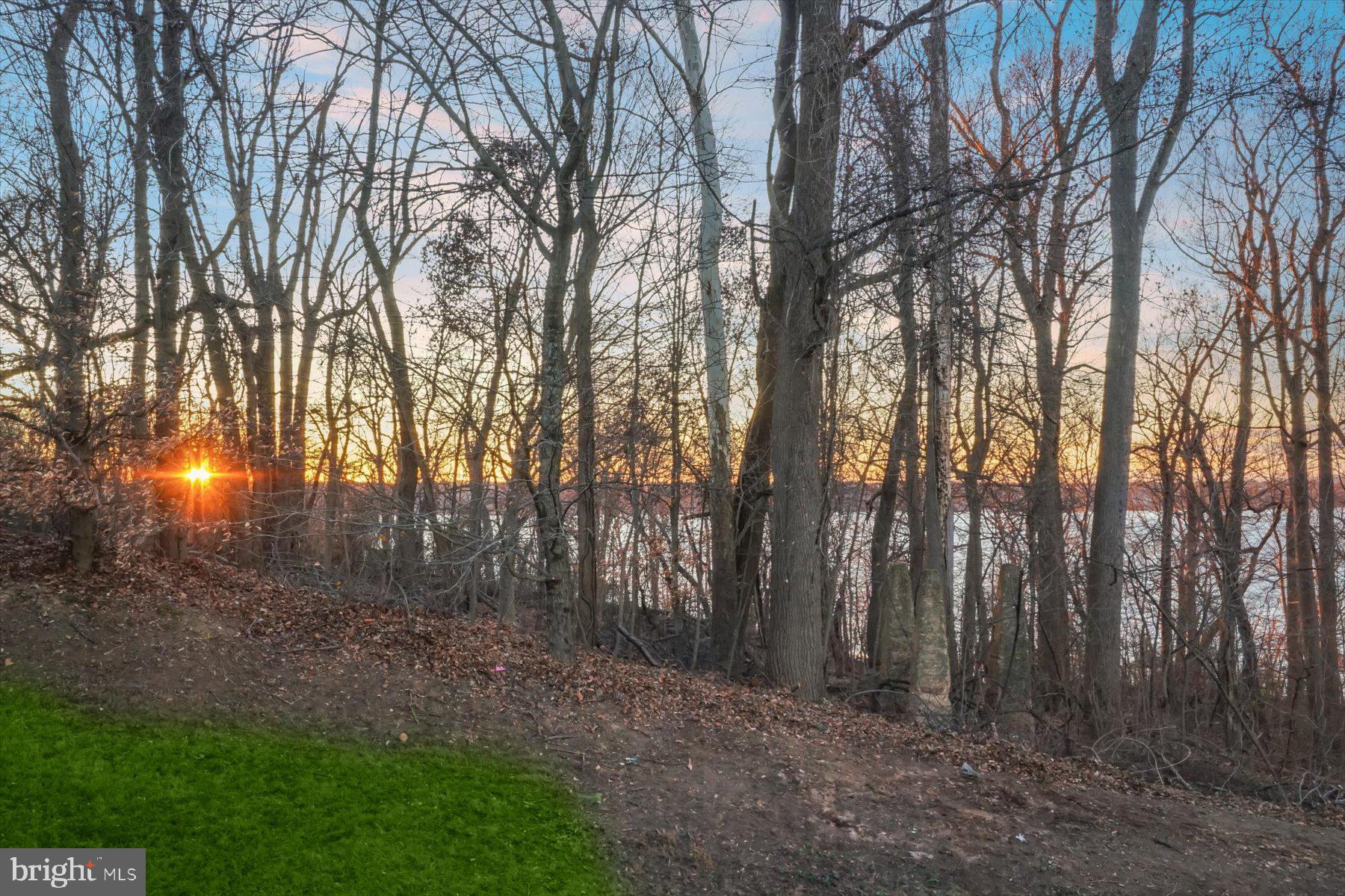 WATERSIDE PLAT 1 - Residential