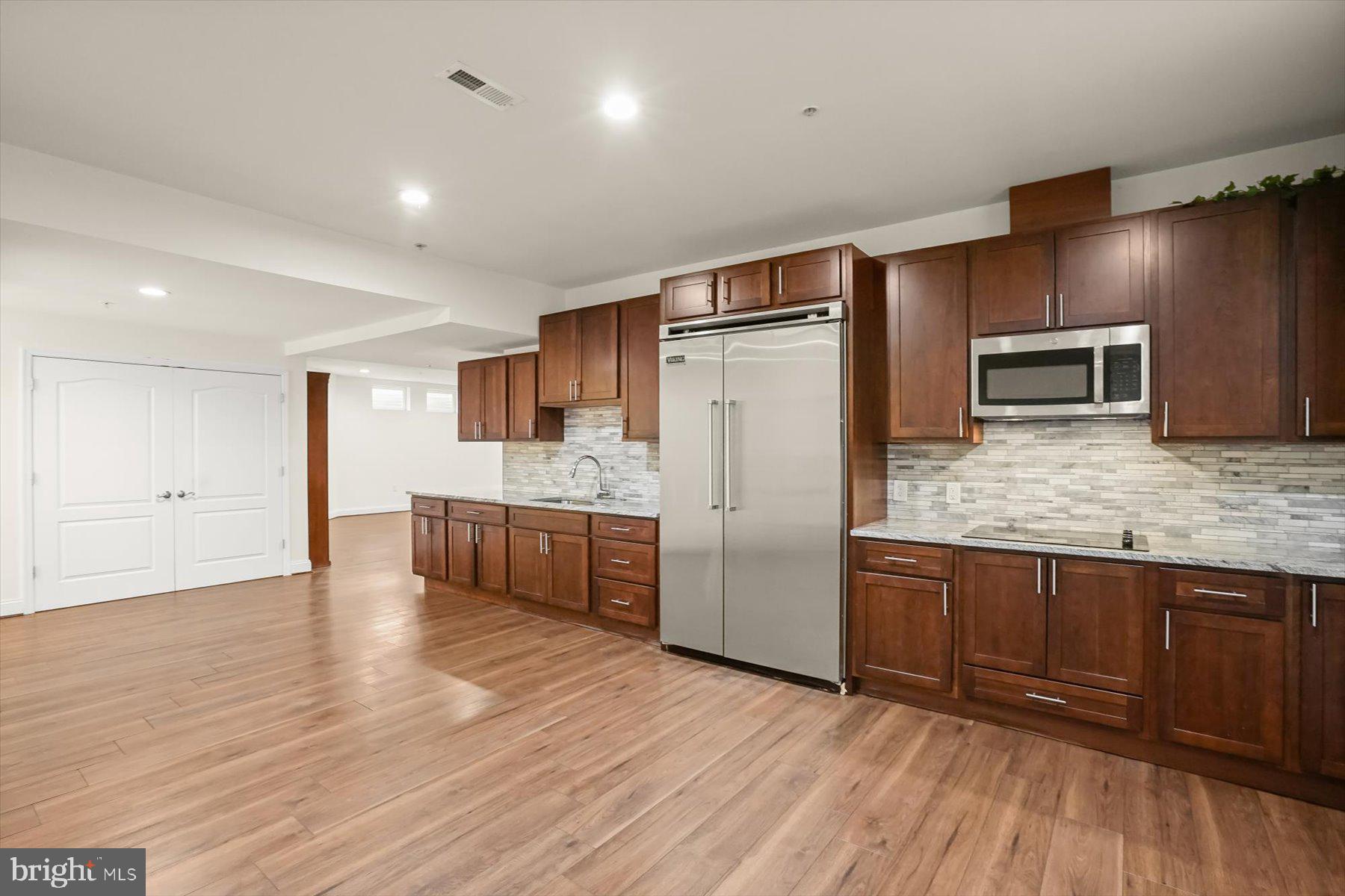 WATERSIDE PLAT 1 - Residential