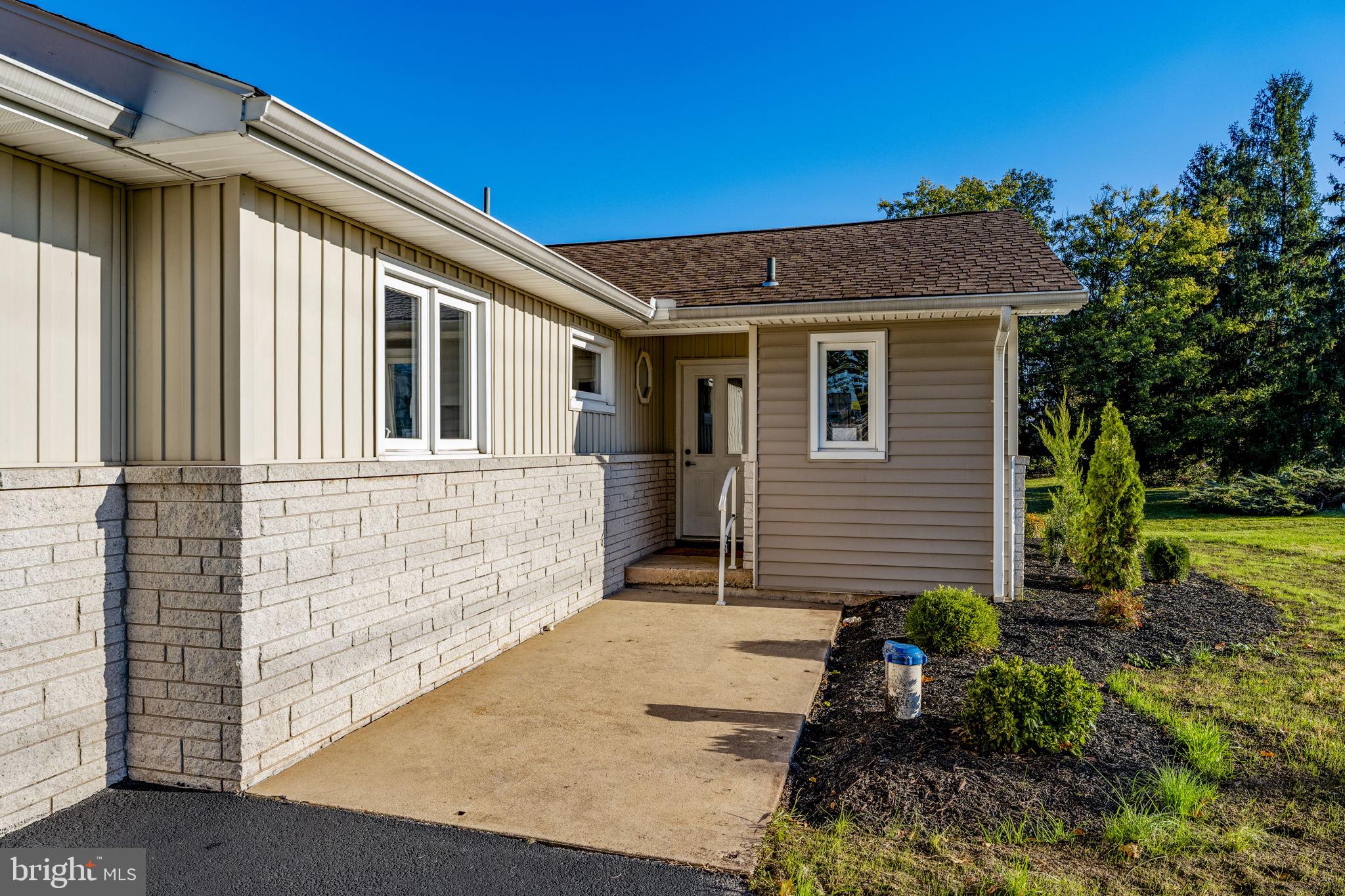 2071 PALOMINO ROAD