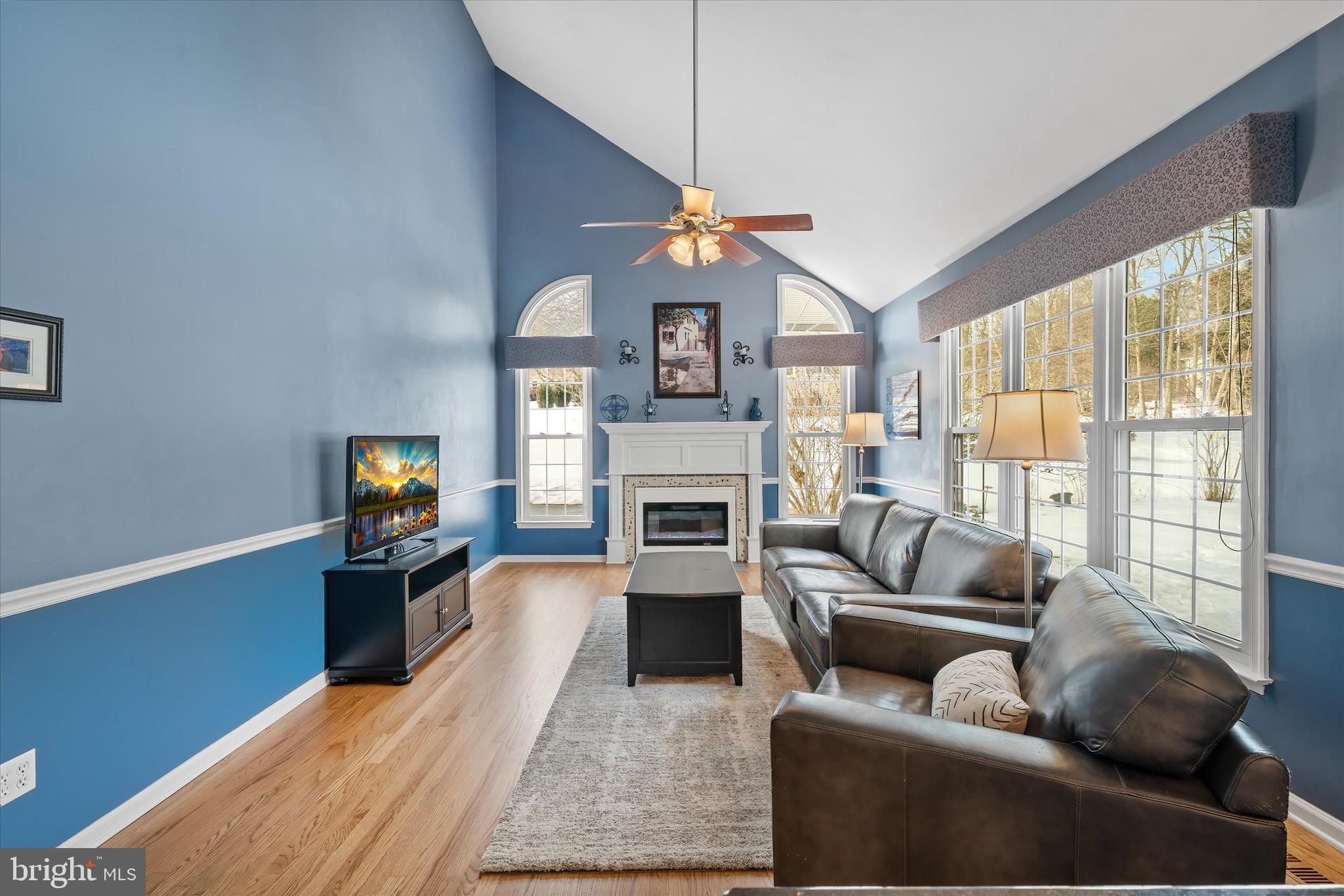 ASHLEA - Residential