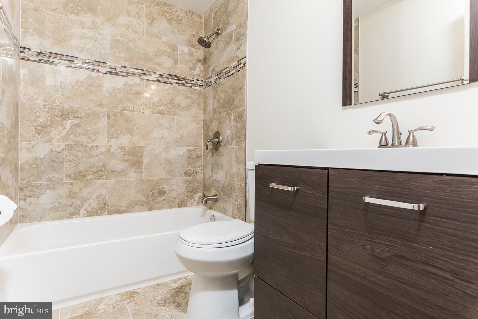 OLD TRIANGLE - Residential