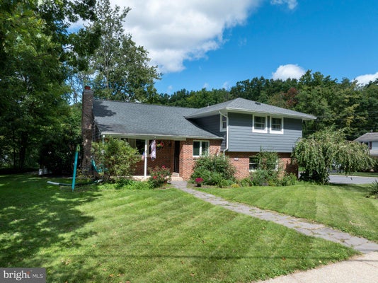 328 DOUGLAS DR, STATE COLLEGE, PA 16803 - Image bca6e06c81ec9b7d30cdd2bc85ea3f3d/1255830630