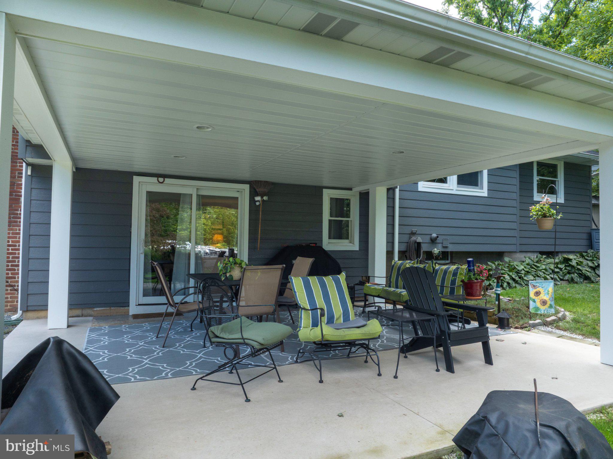 328 DOUGLAS DRIVE