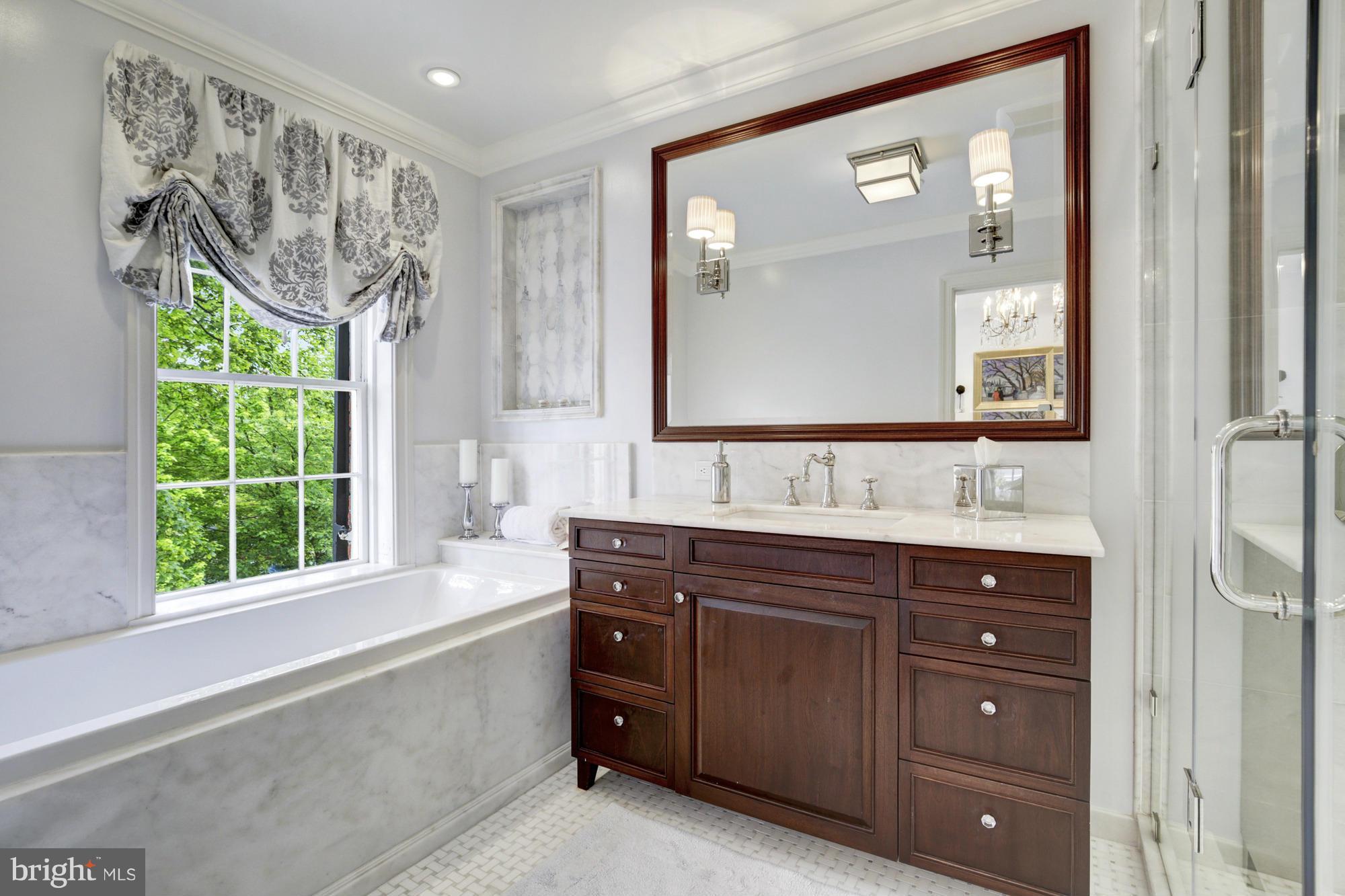 GEORGETOWN - Residential
