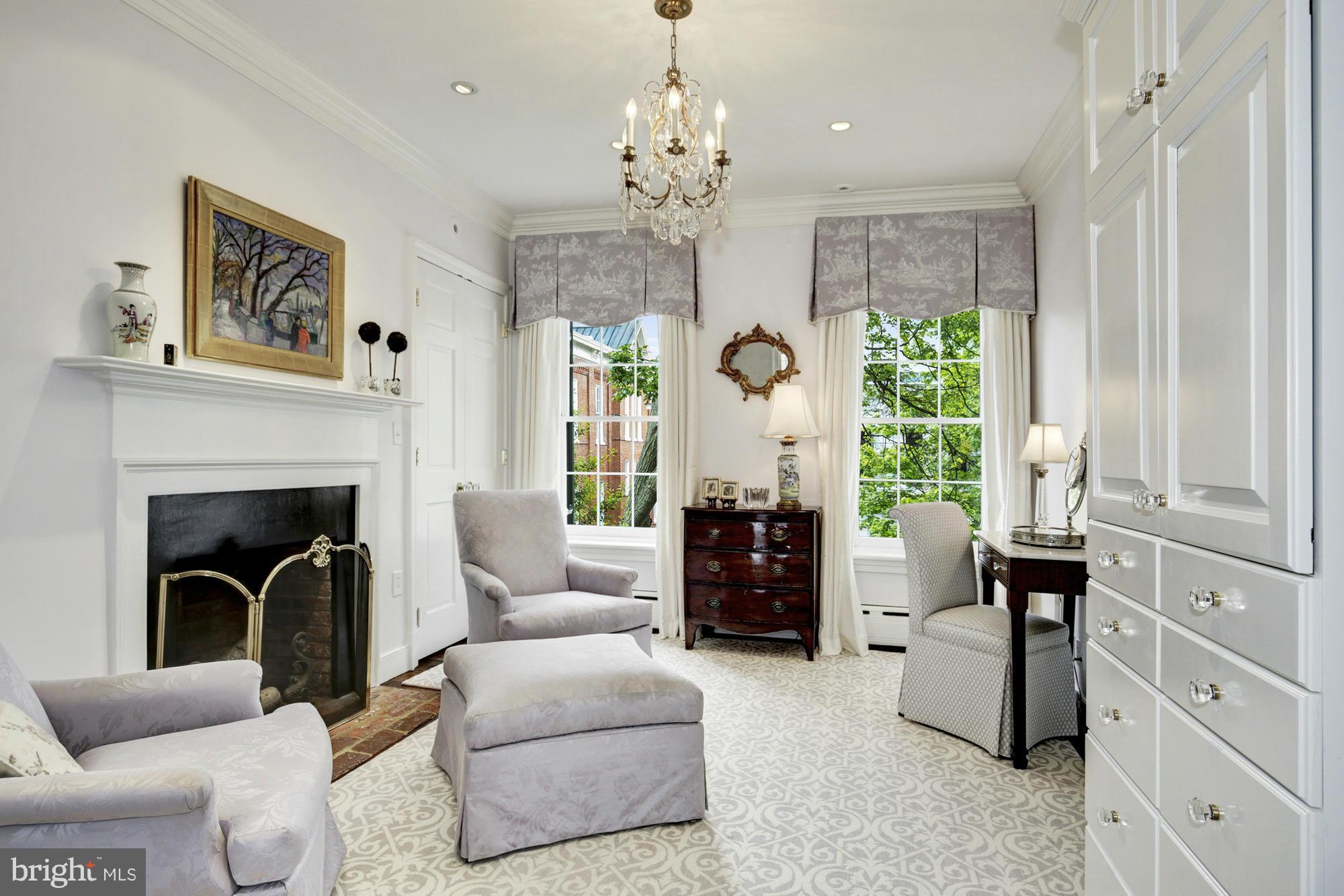 GEORGETOWN - Residential