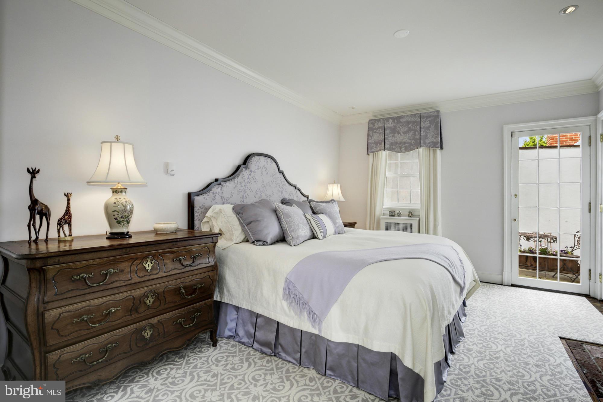 GEORGETOWN - Residential