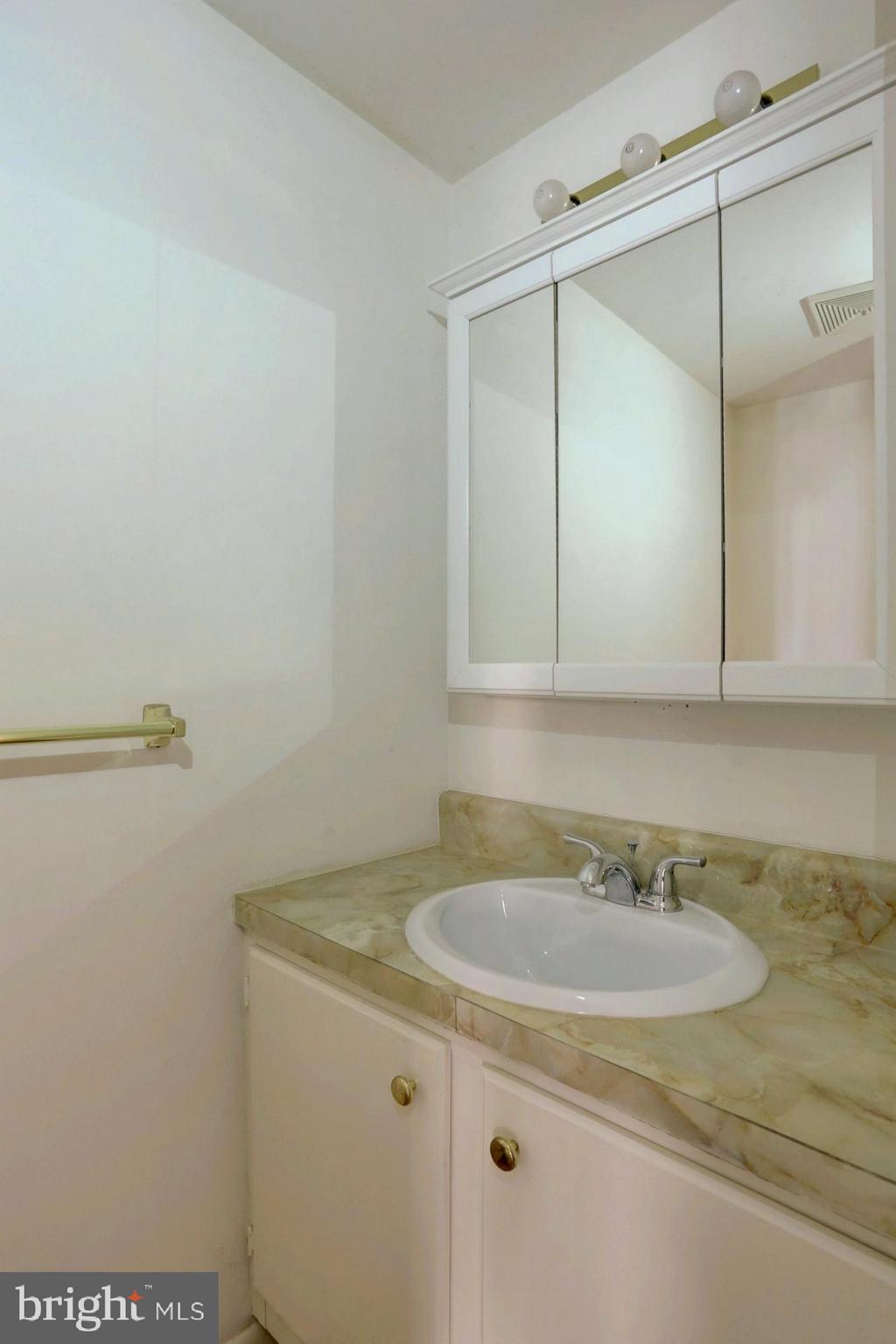 SHREINER VILLAGE - Residential