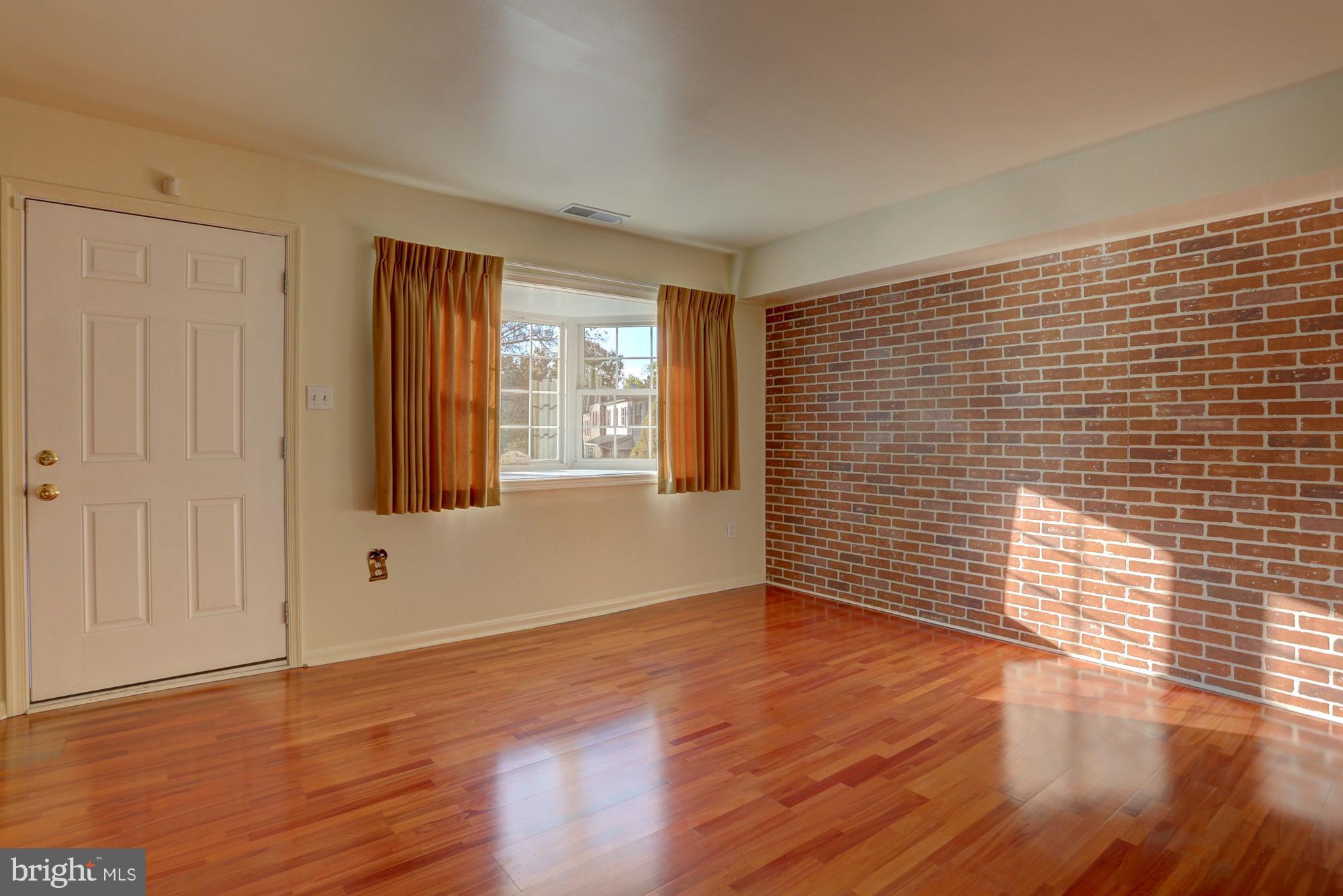 SHREINER VILLAGE - Residential