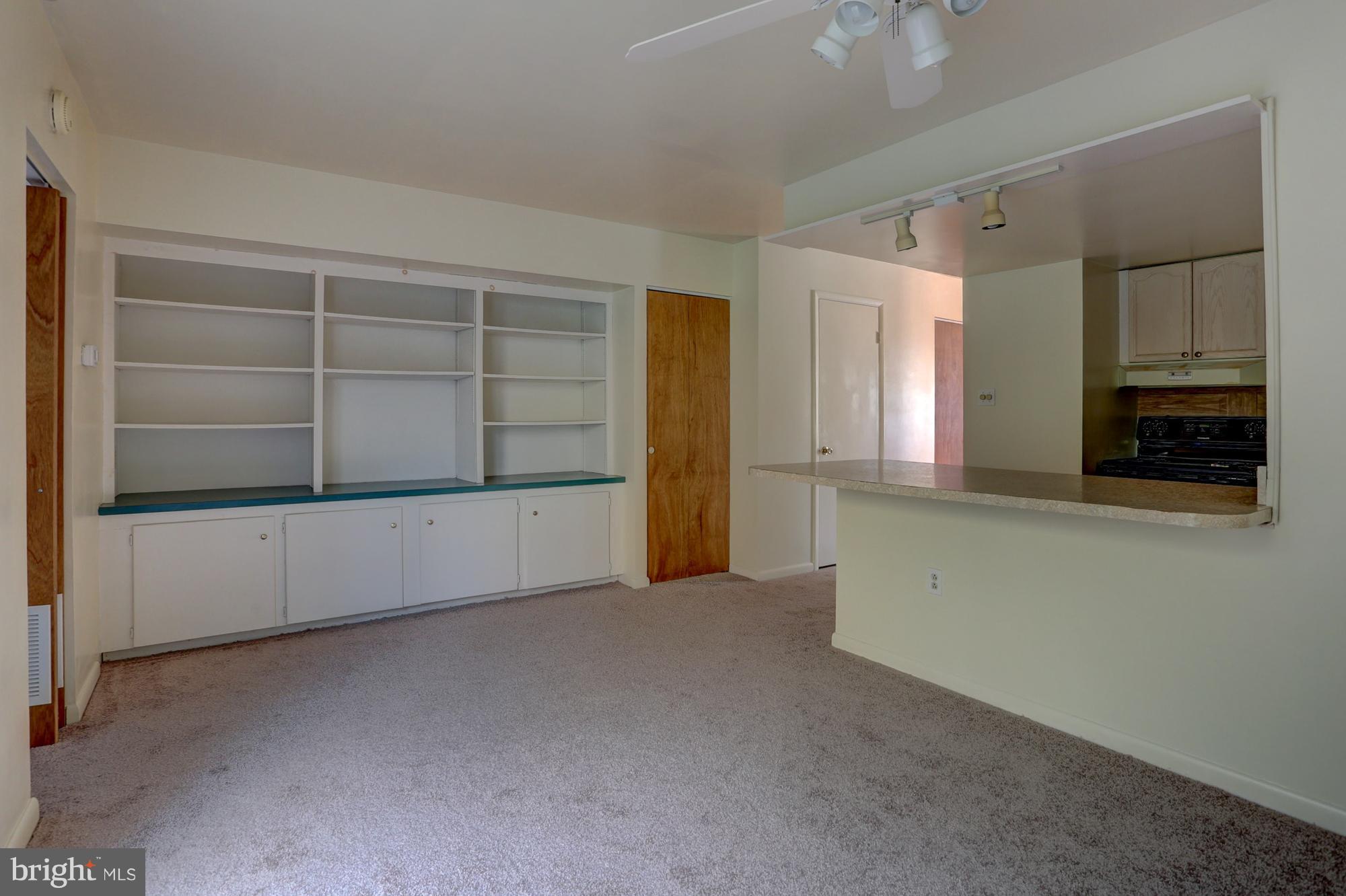 SHREINER VILLAGE - Residential