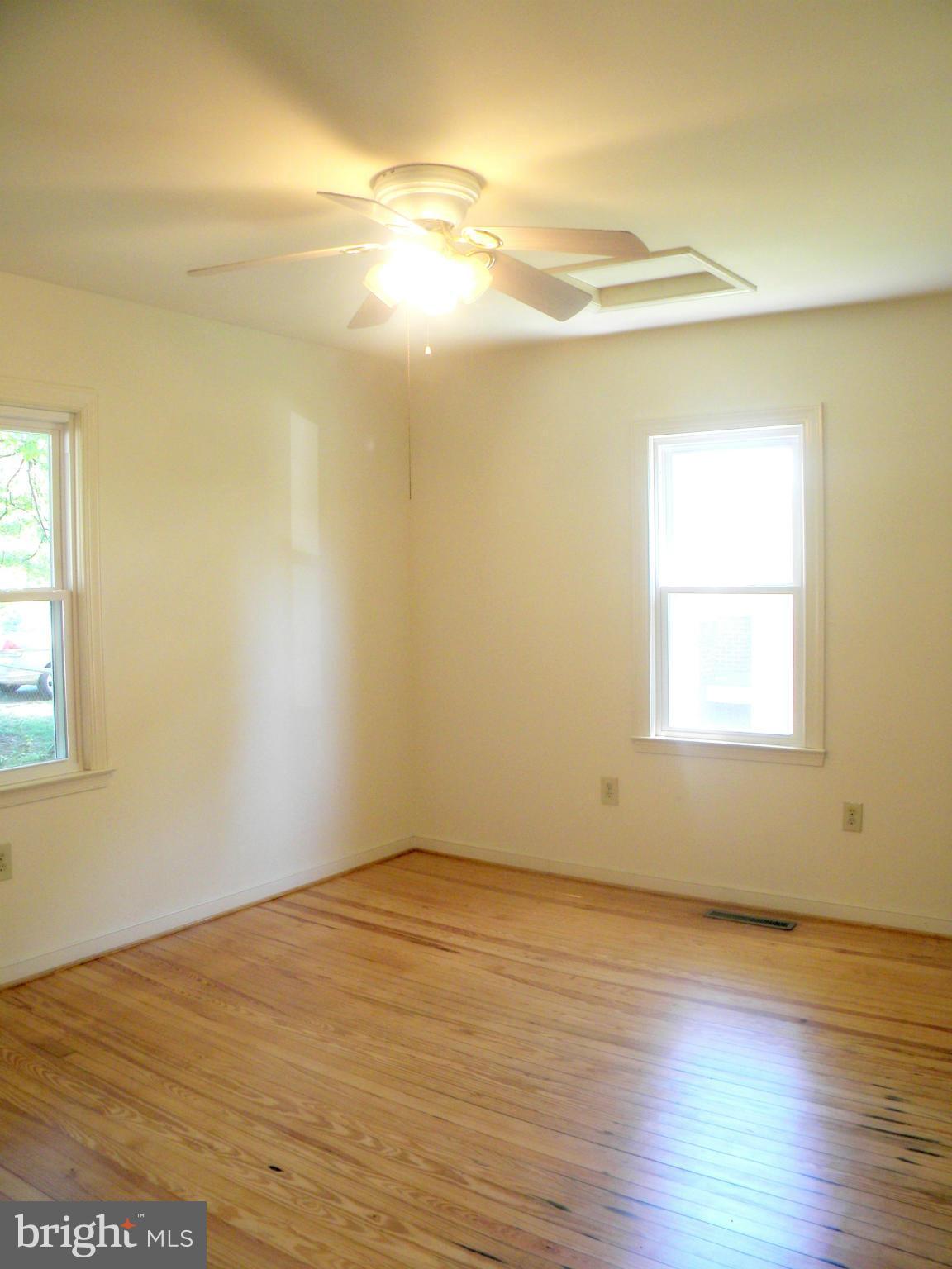 ROSELAND - Residential Lease