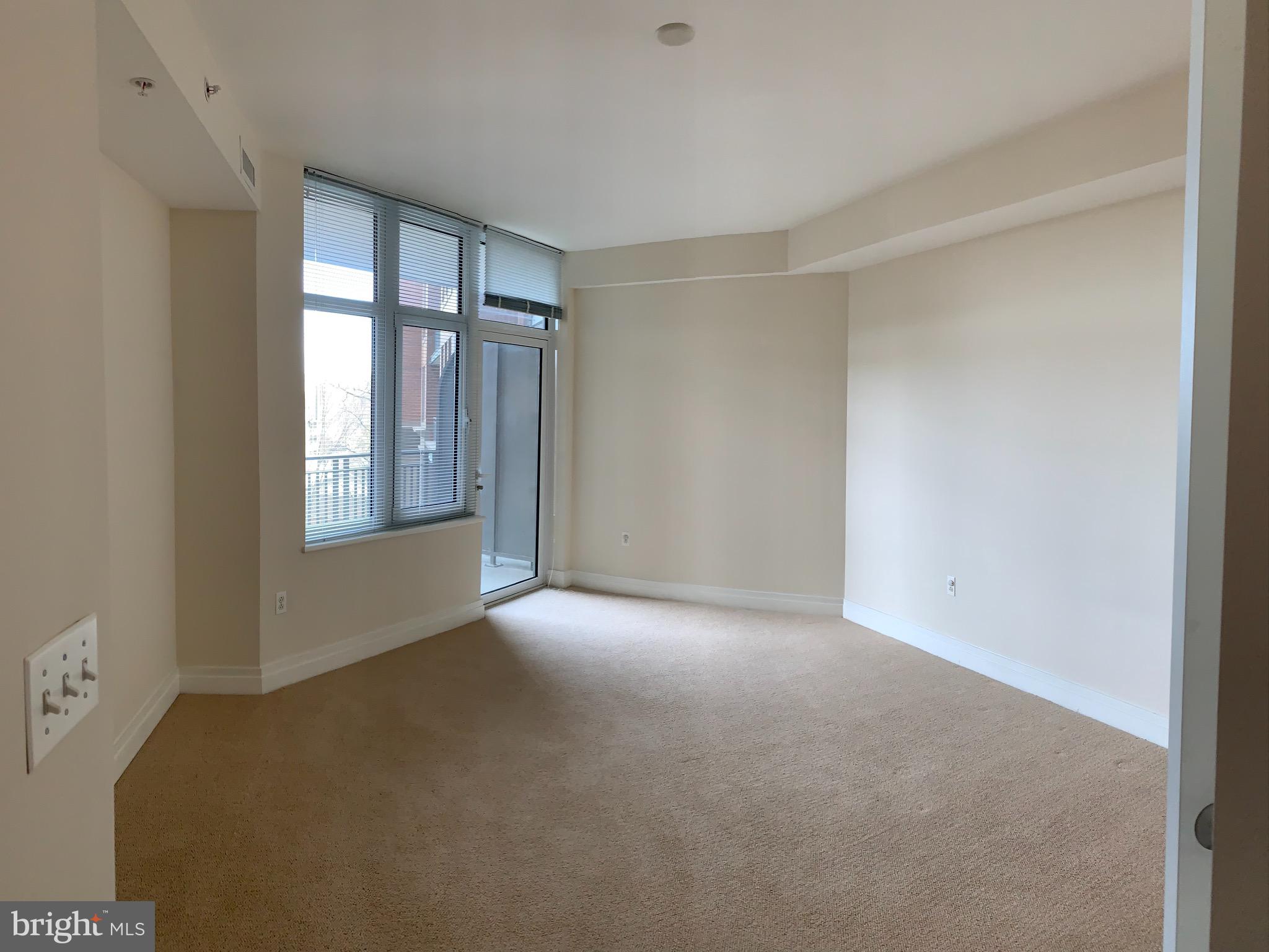 ONE PARK CREST - Residential Lease