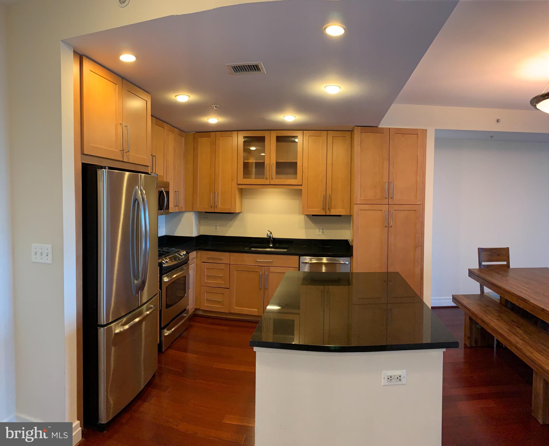 ONE PARK CREST - Residential Lease