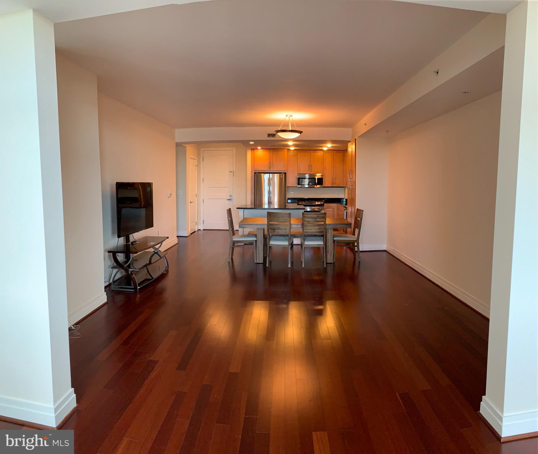 ONE PARK CREST - Residential Lease