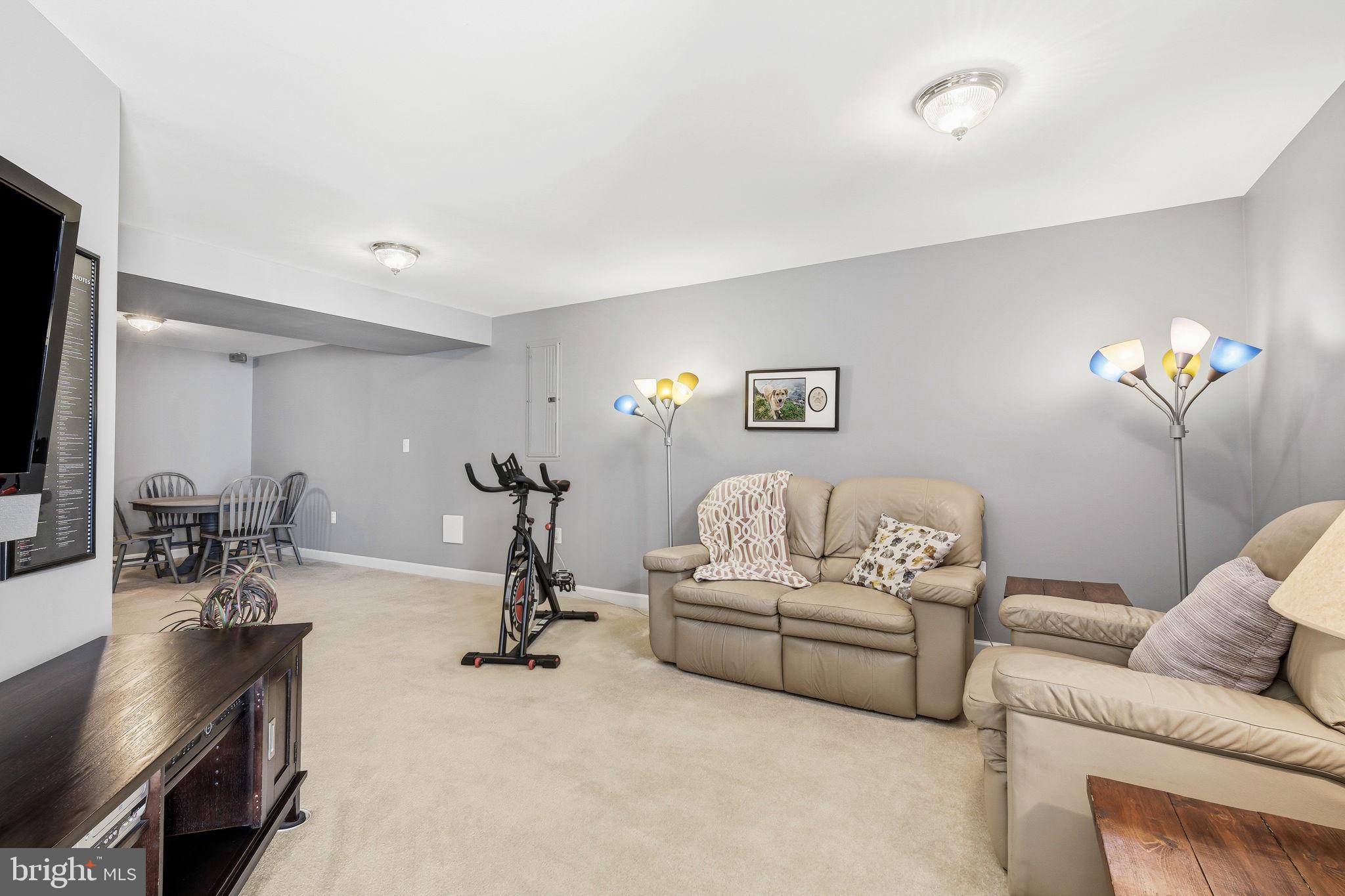 CEDAR RIDGE - Residential