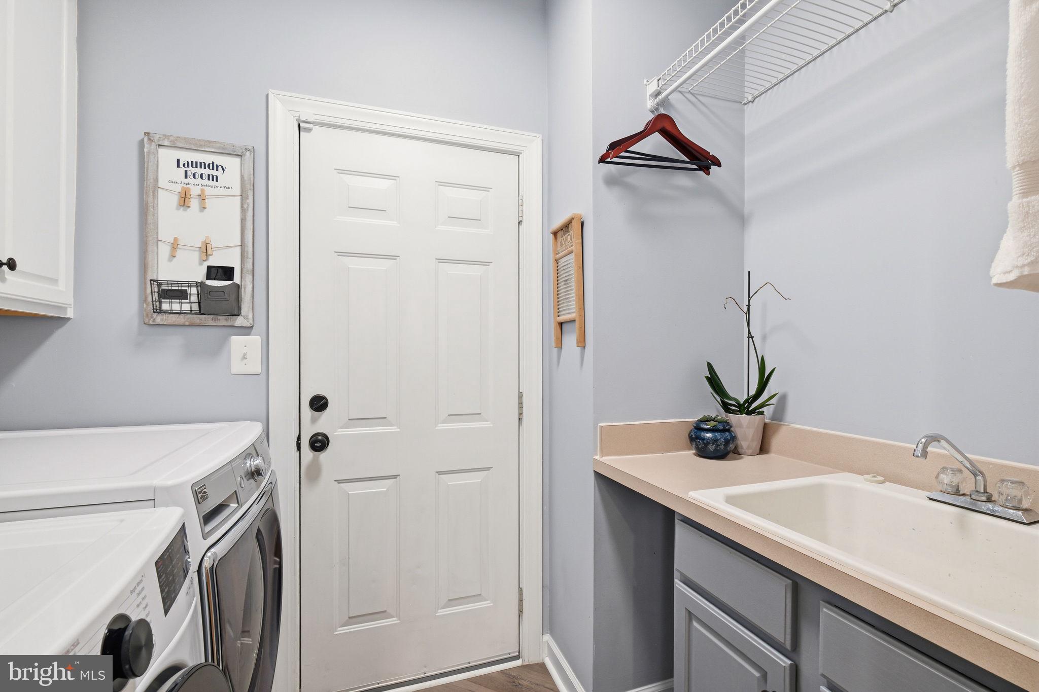 CEDAR RIDGE - Residential