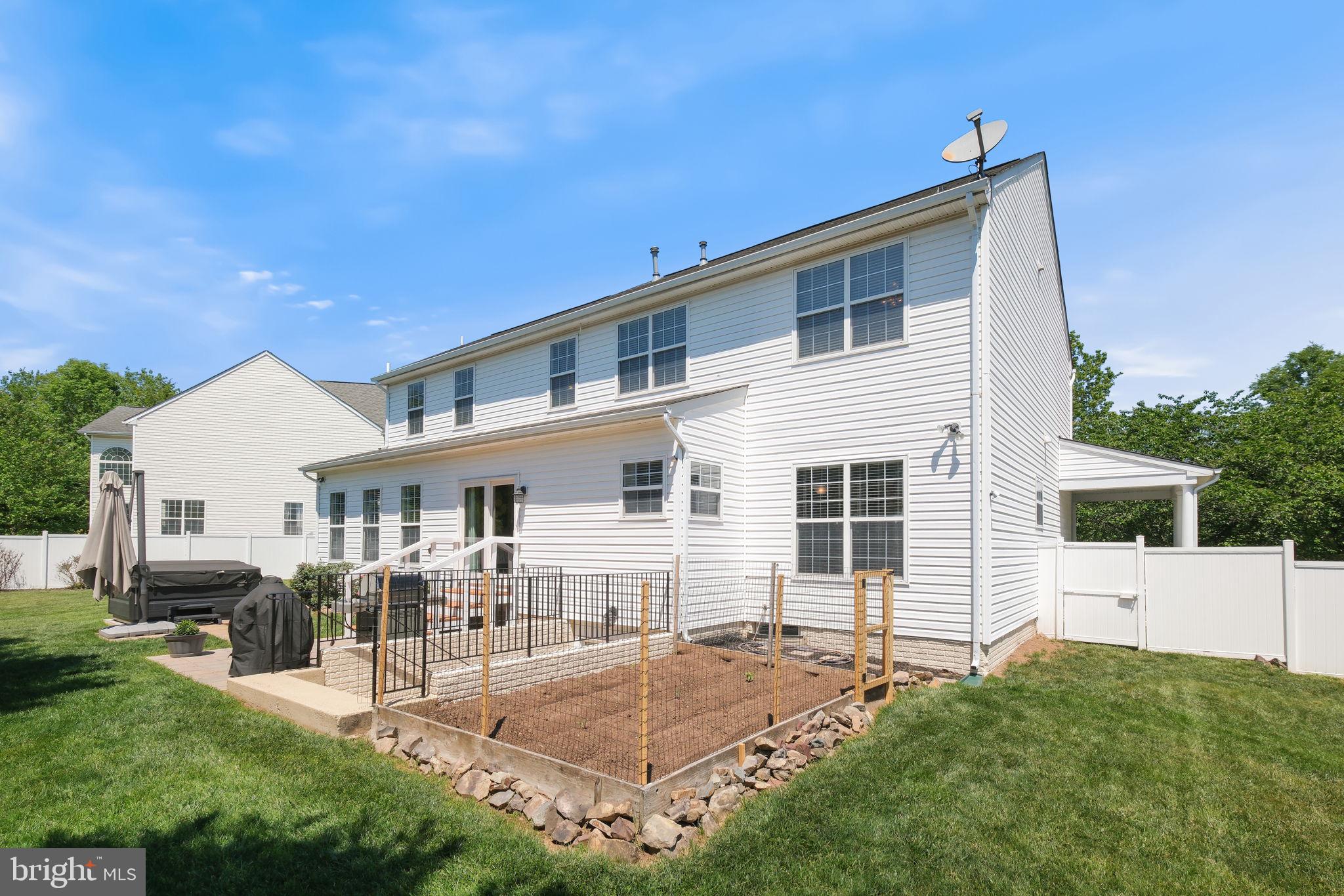 CEDAR RIDGE - Residential