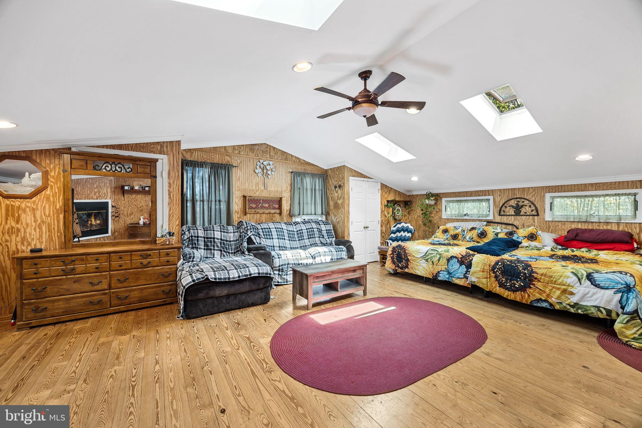 SLEEPY HOLLOW - Residential