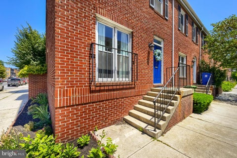 Townhouse For Sale - 2000 Aliceanna Street<br/> BALTIMORE, MD 21231