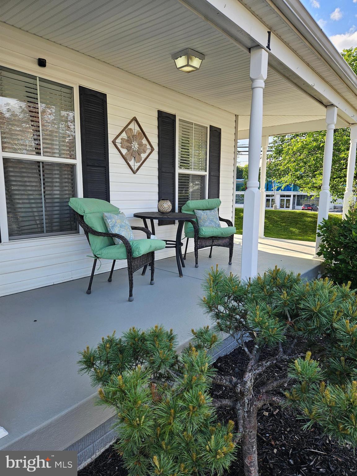 VICTORIAN SQUARE - Residential