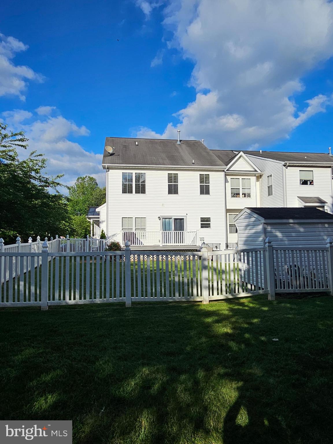 VICTORIAN SQUARE - Residential