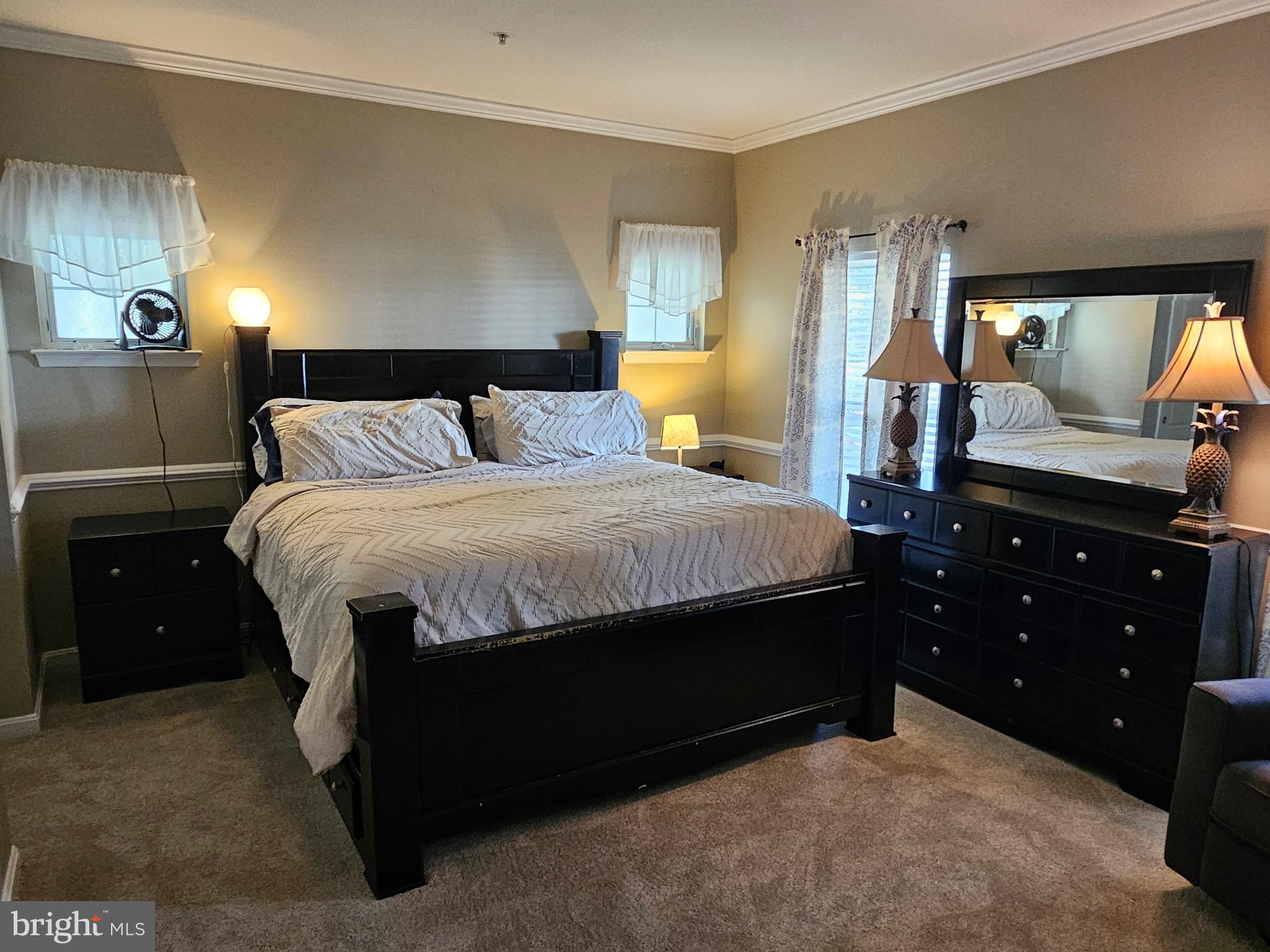 VICTORIAN SQUARE - Residential