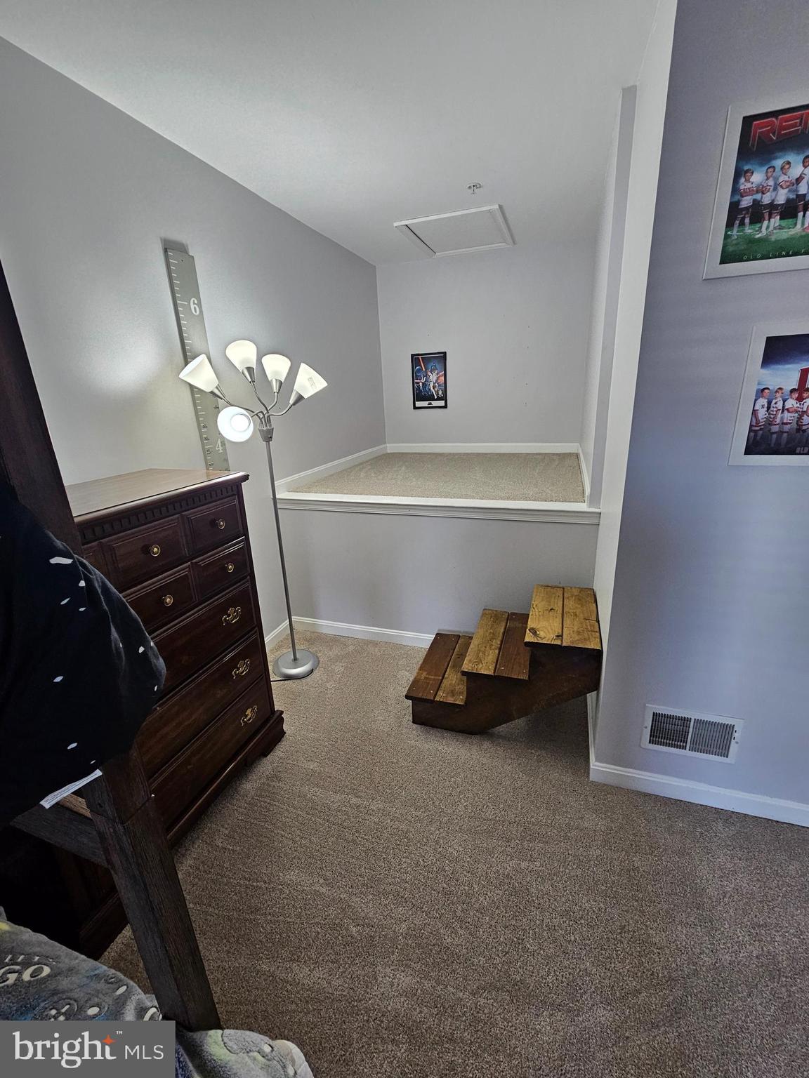 VICTORIAN SQUARE - Residential