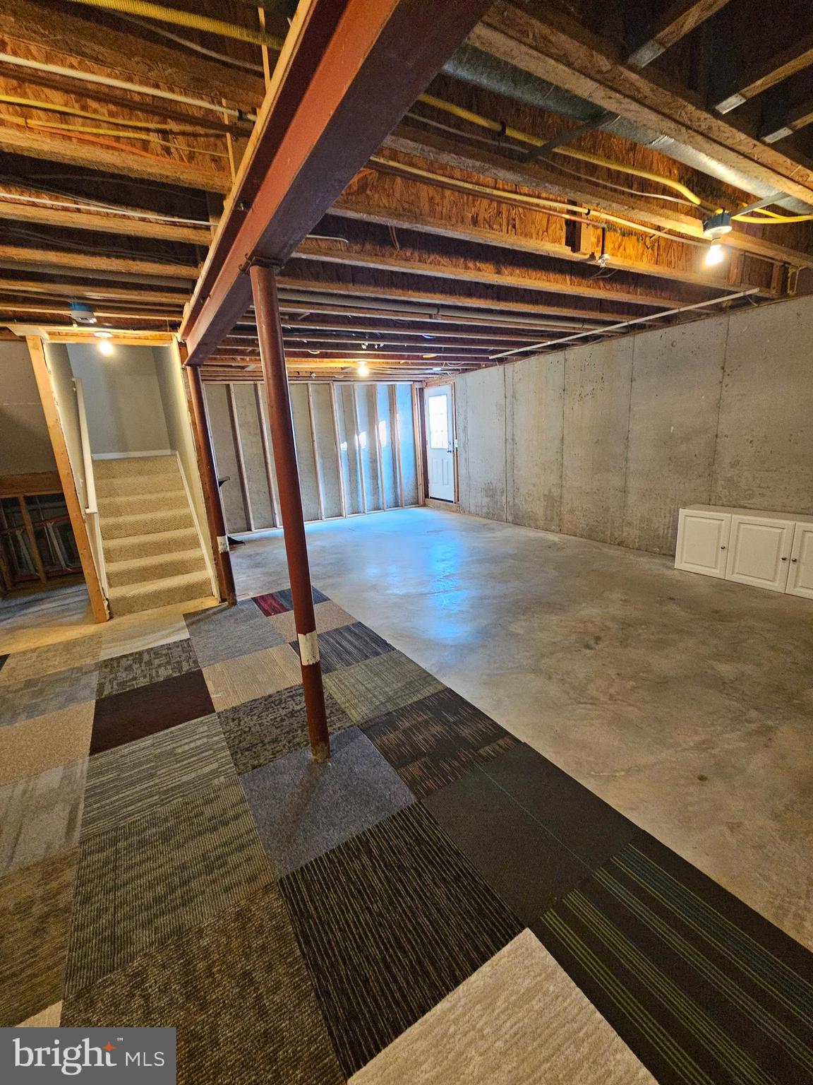 VICTORIAN SQUARE - Residential