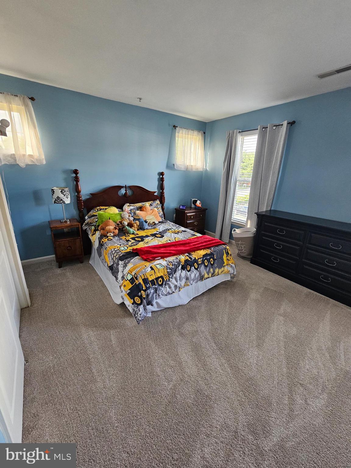 VICTORIAN SQUARE - Residential