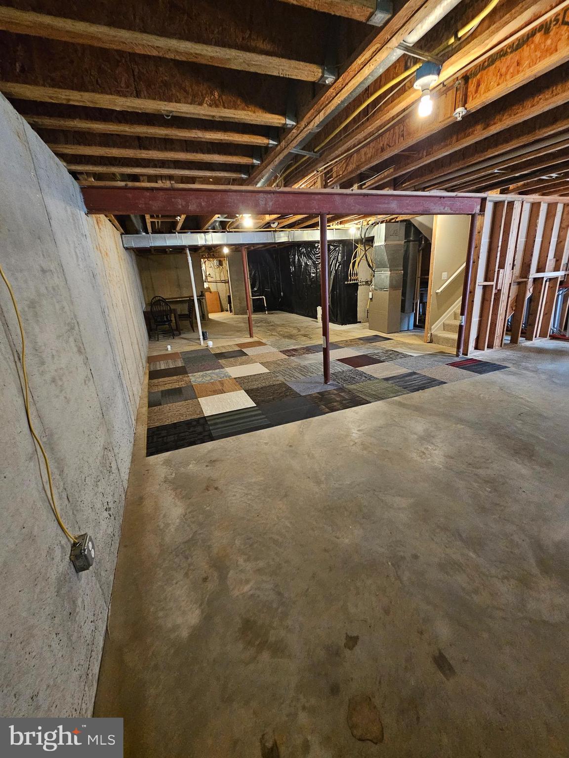 VICTORIAN SQUARE - Residential