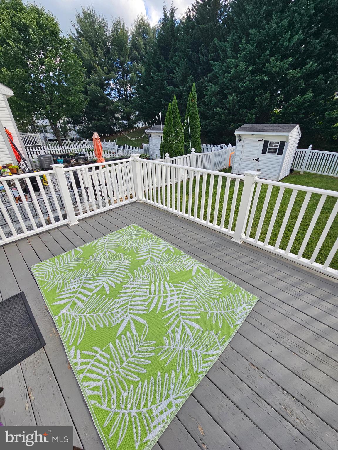 VICTORIAN SQUARE - Residential