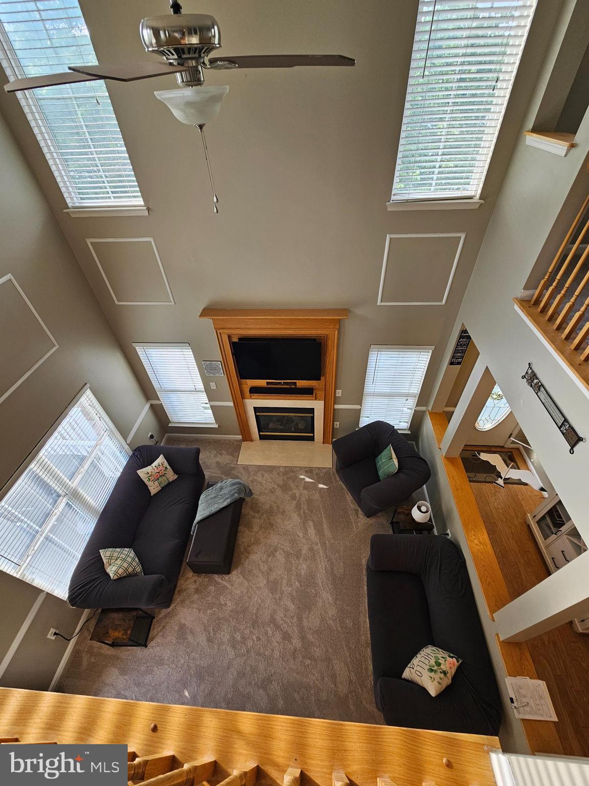 VICTORIAN SQUARE - Residential