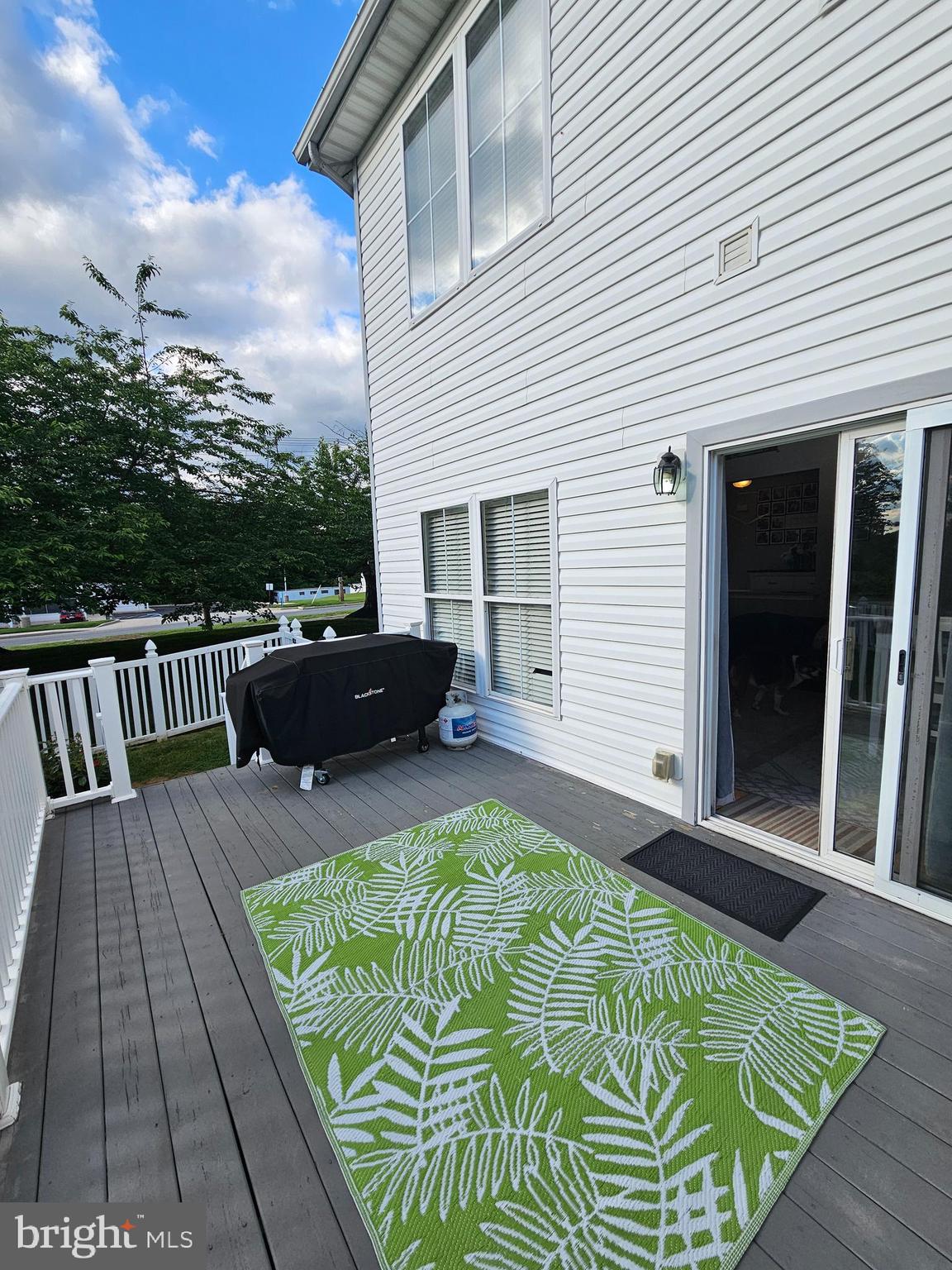 VICTORIAN SQUARE - Residential