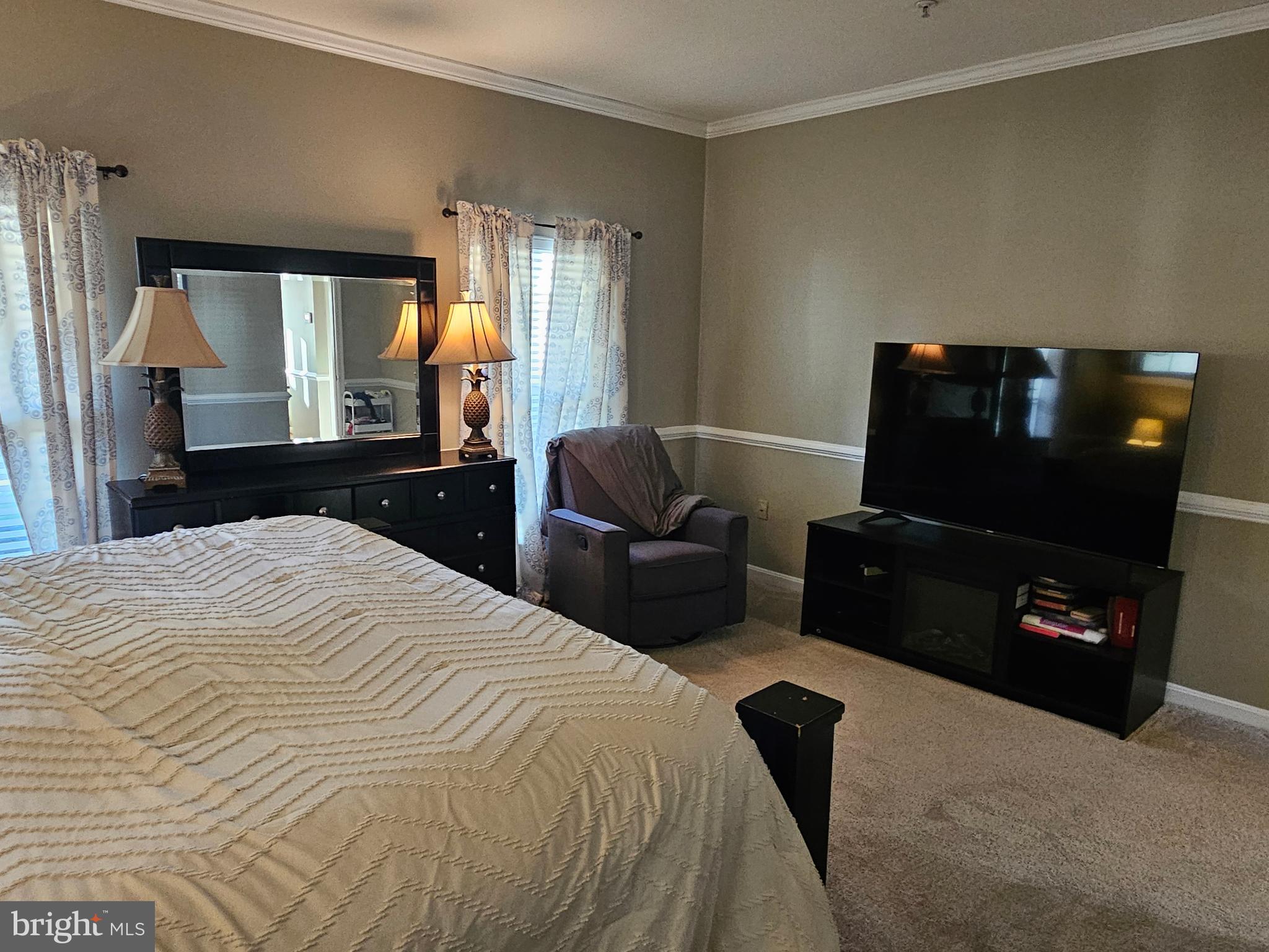 VICTORIAN SQUARE - Residential