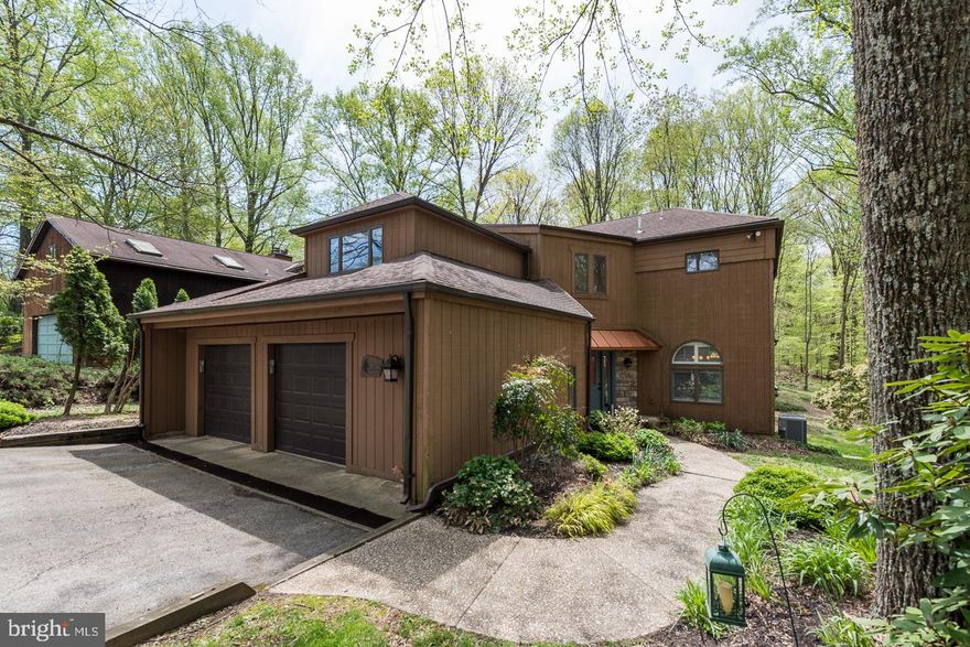 Rarely Offered Custom Contemporary in Chadds Ford's exclusive community of Ringfield--"Woodland Chic" at it's Best!  Meandering Trails, Open Meadows, and Peaceful Vibes Provide the Setting for this 3,000 Square Foot Residence, Unique in Design with an Open & Versatile Floorplan.  Two-Story Foyer Entry with Open Staircase & Skylights.  The Bright, Centrally-Located Kitchen is Open to Entire Main Floor, and has High-End Stainless Appliances Including a Viking Range, and Italian Porcelain Flooring, High-Level Honed-Finish Granite, and an Oversized Island.  Great Room with Distinctive Gas Fireplace with Ledgestone Hearth and Access to Multi-Tiered Deck Overlooking Preserved Open Space.  Formal Dining Room with Palladian Window.  Main-Floor Study with Built-In Cabinetry.  Rich Acacia Flooring Throughout First Level.  Master Suite with Generously-Sized Walk-In Closet and Full Bath with Jetted Tub and Dual Vanity.  Three Additional Bedrooms with Oak Flooring, One with Walk-In Closet.  Hall Bath with Ceramic-Tiled Shower.  Possible Fifth Bedroom or Second-Floor Study with Balcony and Tranquil Wooded Views.  Finished, Walk-Out Lower Level Offers New Plank Flooring, Gas Fireplace with Tile Surround, and Full Bathroom, Plus Access to Lower Deck and Backyard.  Main-Floor Mudroom with Access to Two-Car Attached Garage.  Level Homesite Just Shy of 1/4 Acre with Warm Southern Exposure and Perfectly Nestled Among 56 Acres of Nature...Yet Only a Few Minutes Away from Major Routes, Shopping, Restaurants, and the many Cultural Attractions of the Brandywine Valley.  Top-Ranked Unionville-Chadds Ford School District, within the Chadds Ford Elementary boundary.  What an Opportunity for Prime Real Estate in Coveted "Wyeth Country"--Aggressively Priced with Pride of Ownership Evident Throughout!