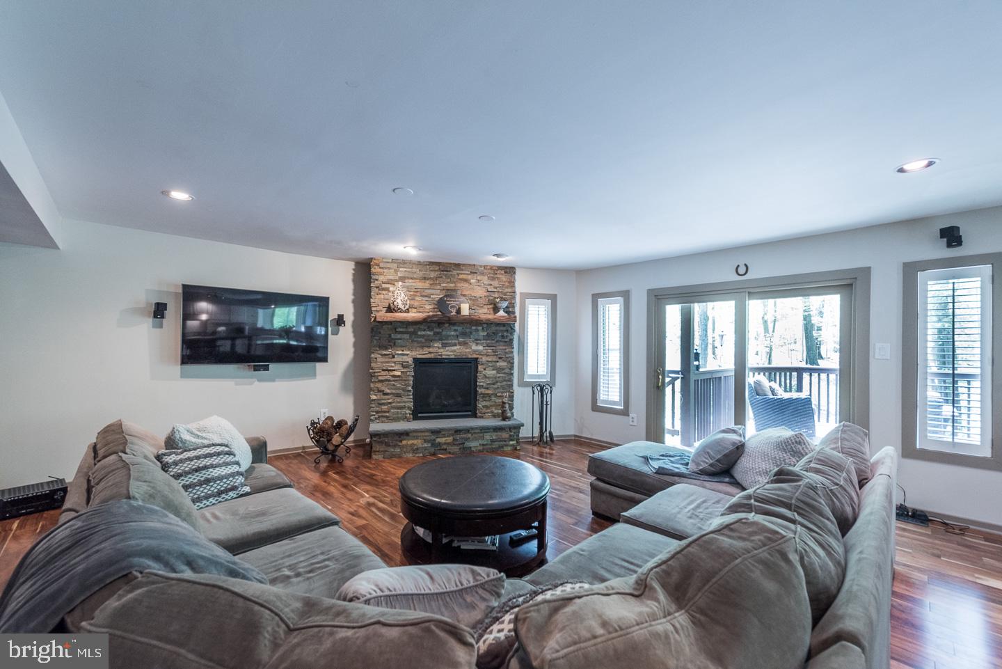 RINGFIELD - Residential