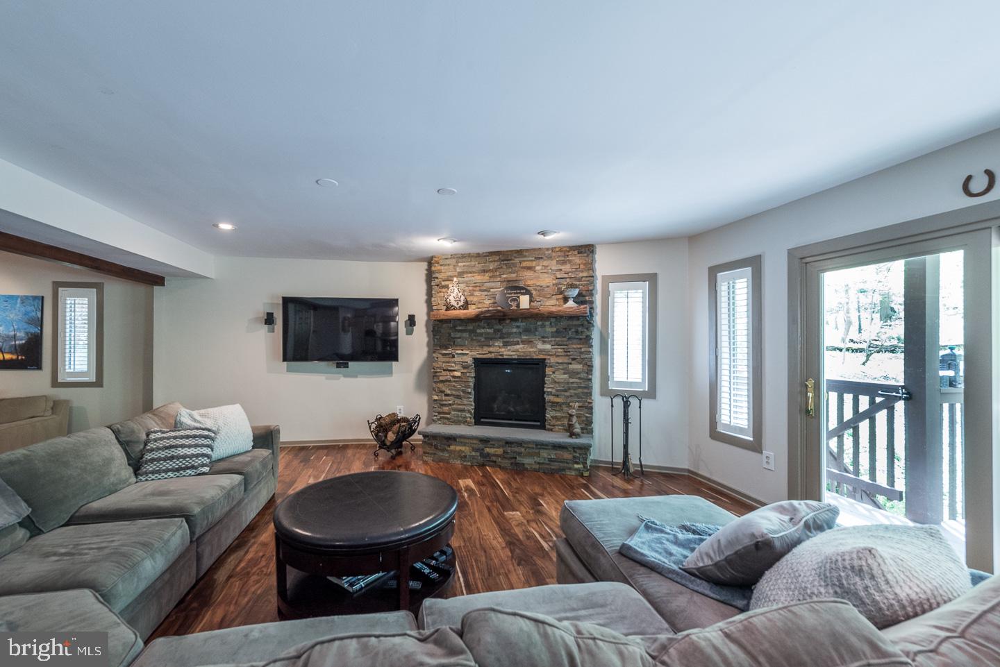 RINGFIELD - Residential