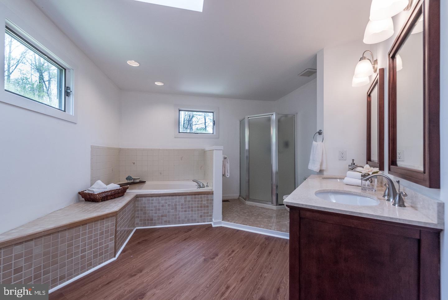 RINGFIELD - Residential