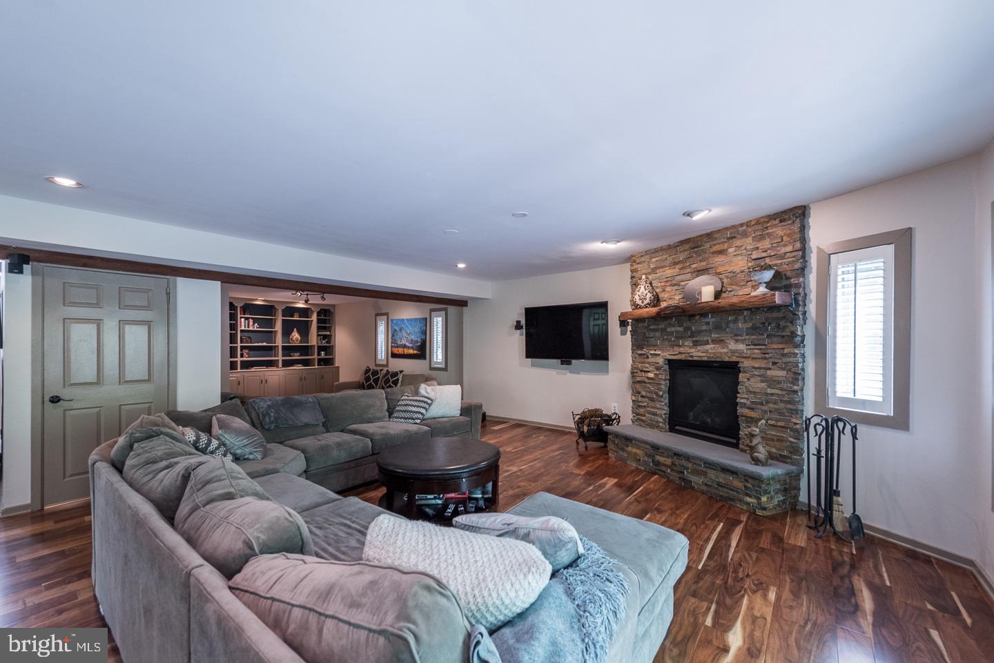 RINGFIELD - Residential