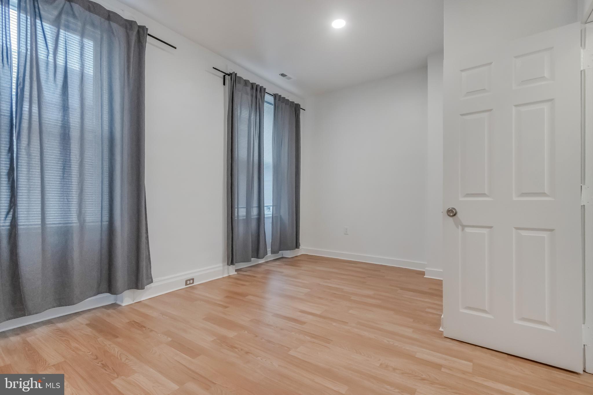 MOUNT VERNON PLACE HISTORIC DISTRICT - Residential Lease