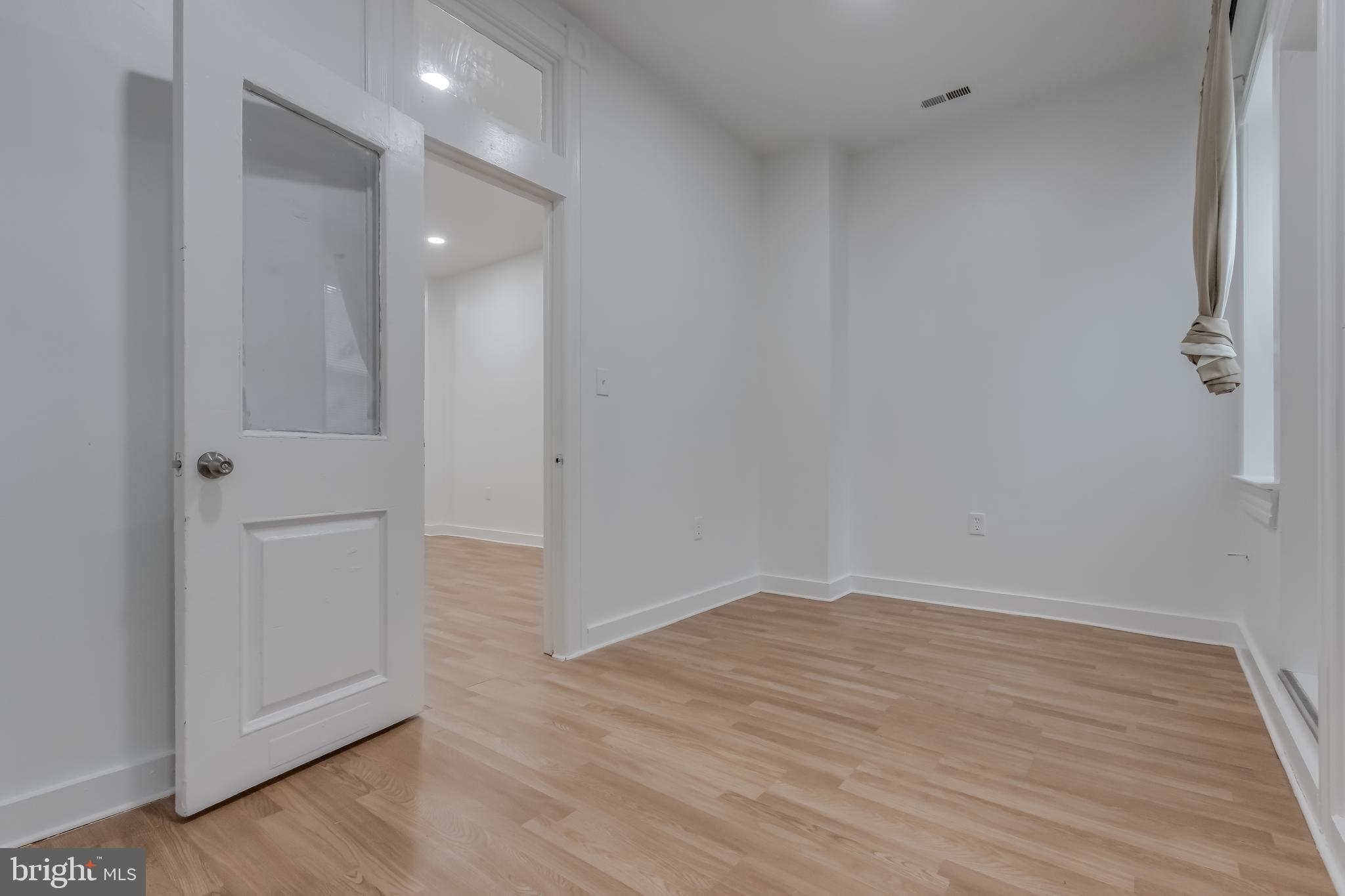 MOUNT VERNON PLACE HISTORIC DISTRICT - Residential Lease